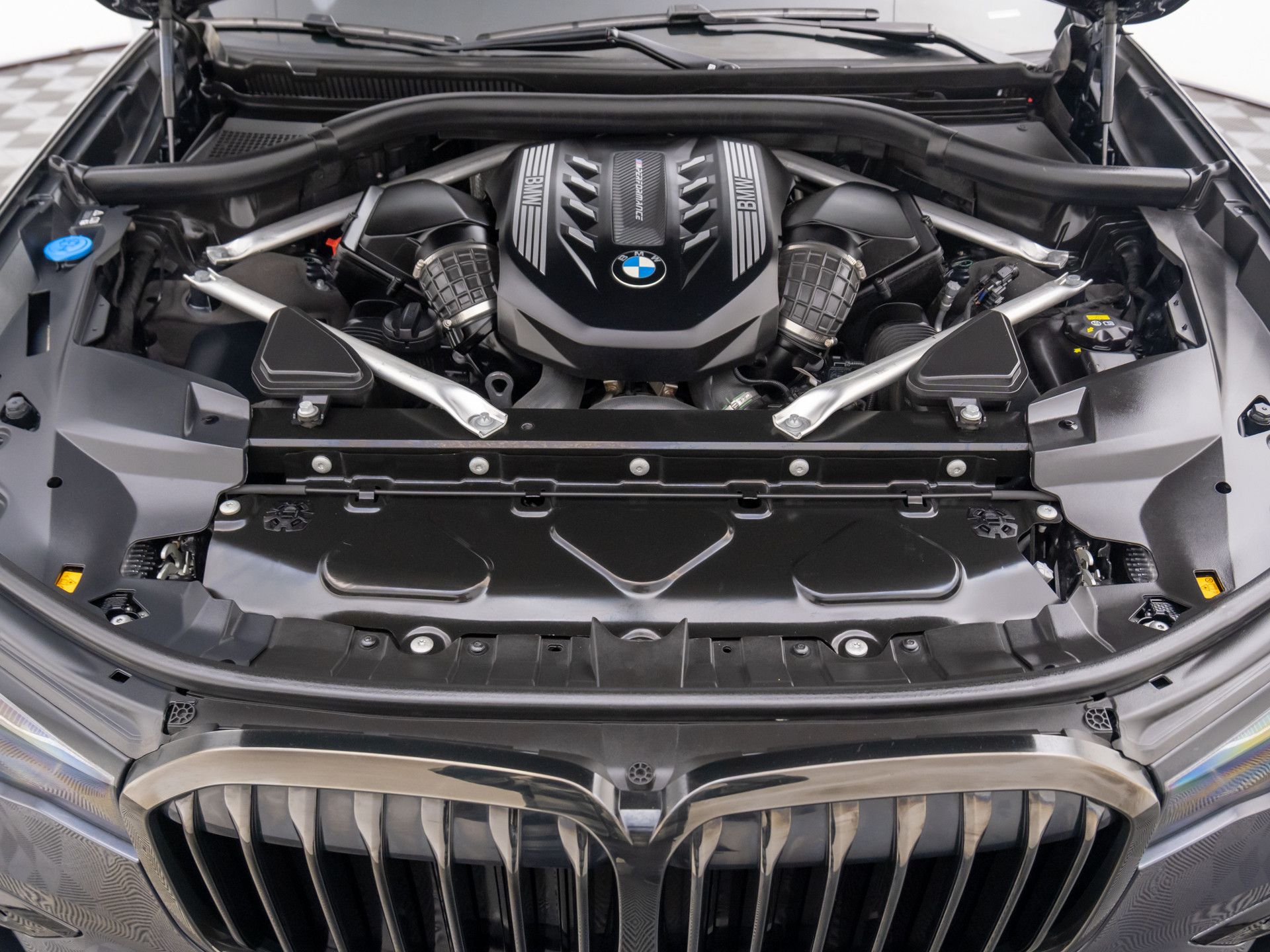 2022 BMW X7 M50i photo