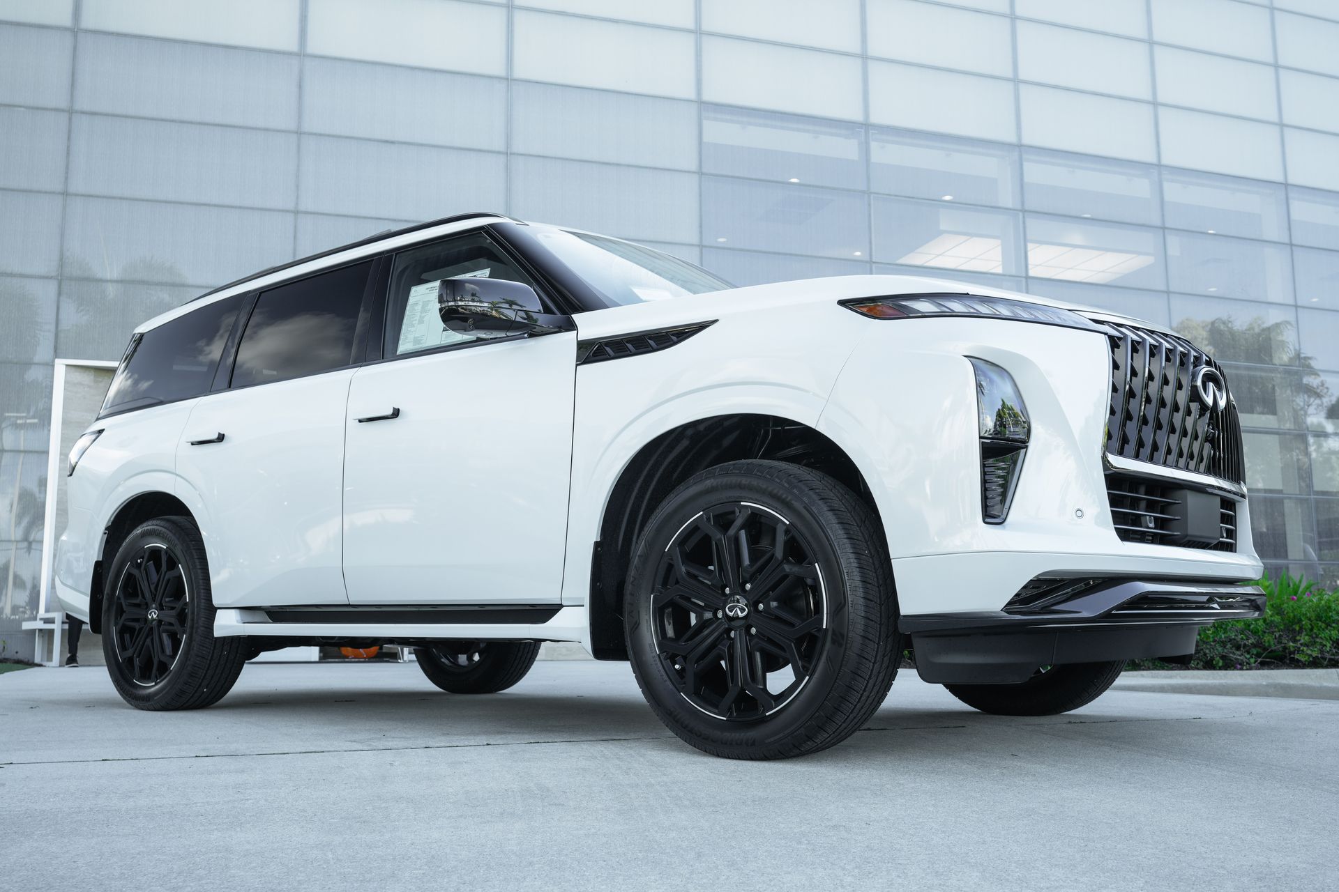 2026 INFINITI QX80 SPORT