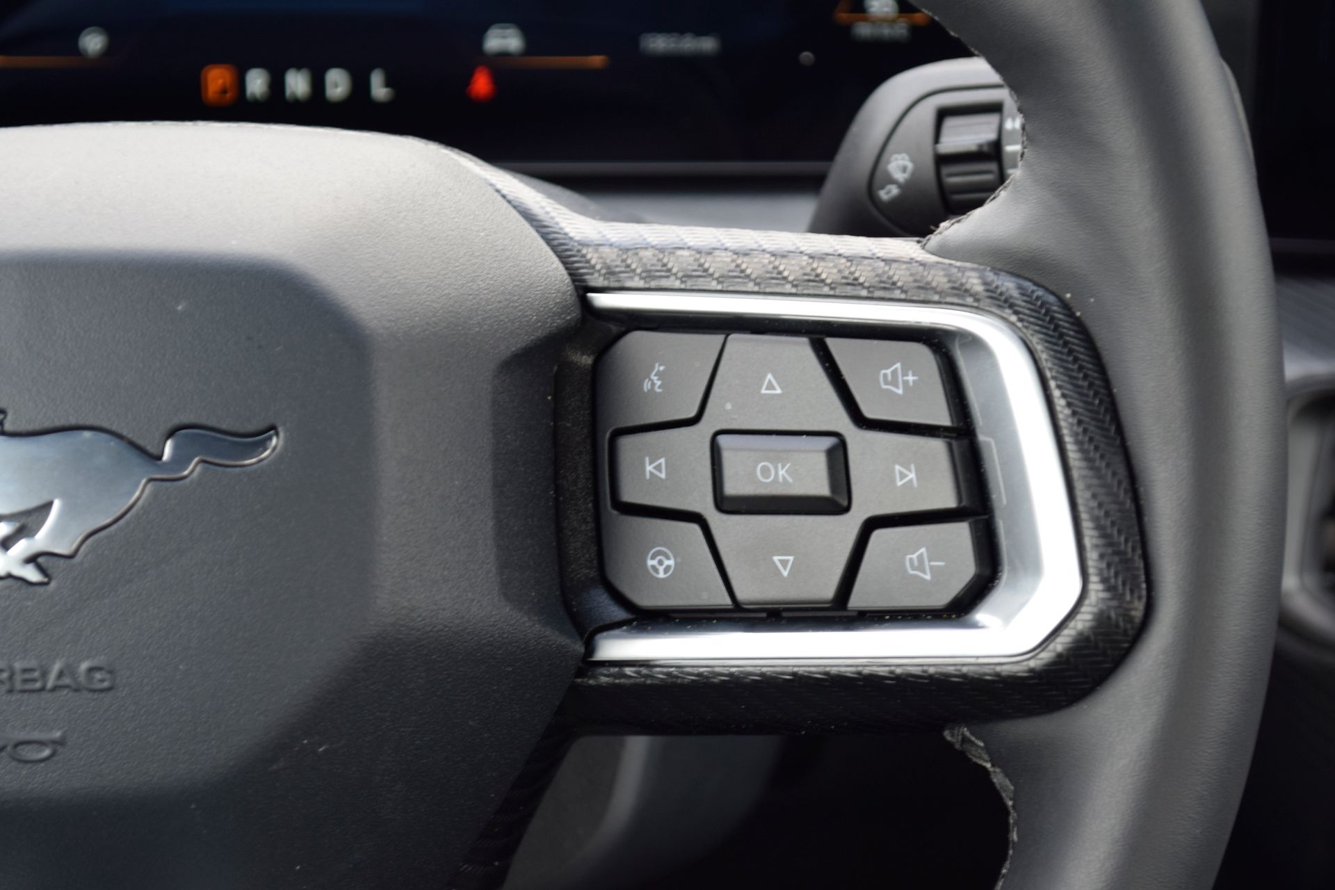 2025 Ford Mustang EcoBoost - 9