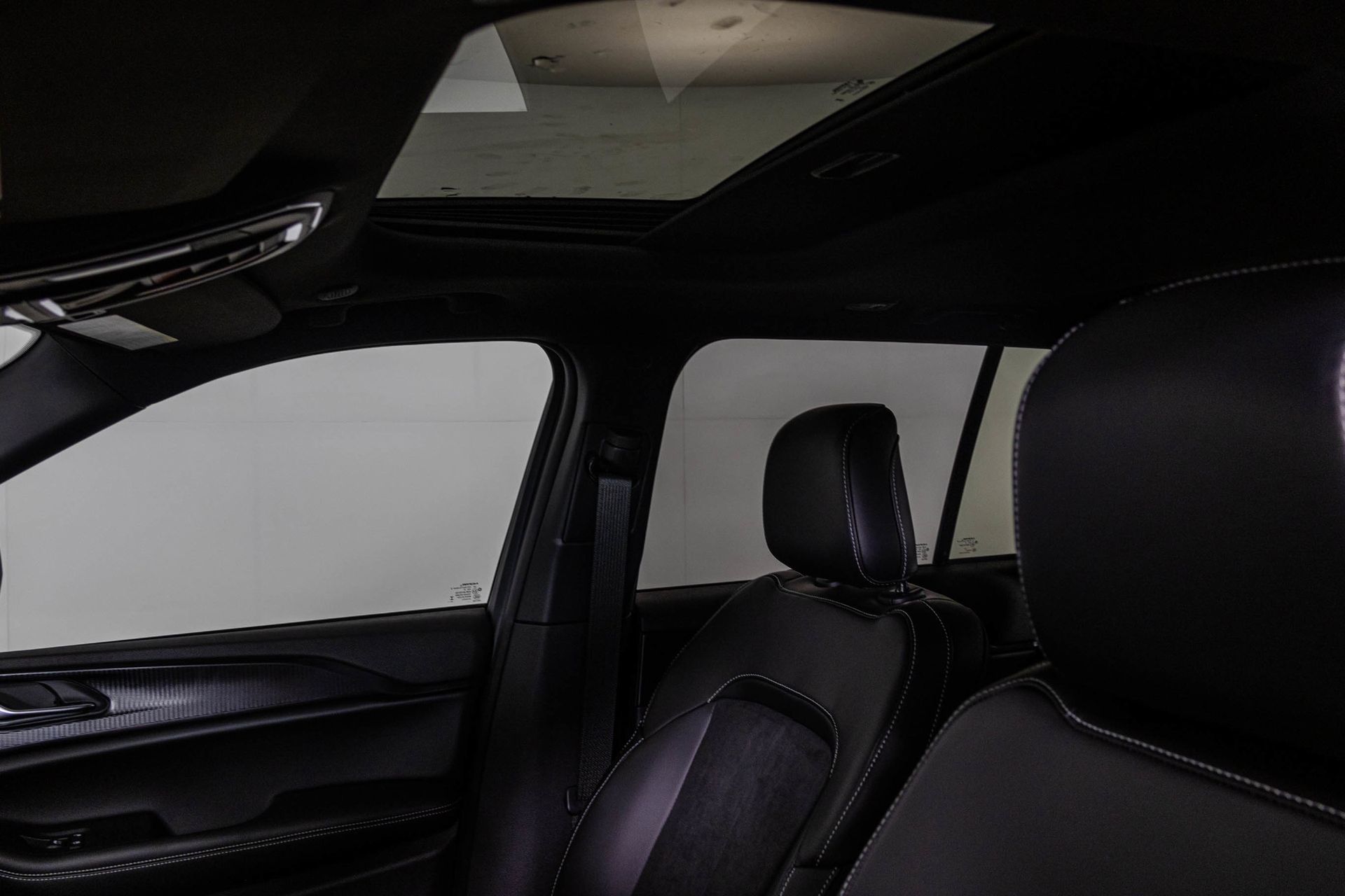 2025 JEEP GRAND CHEROKEE - Image 25