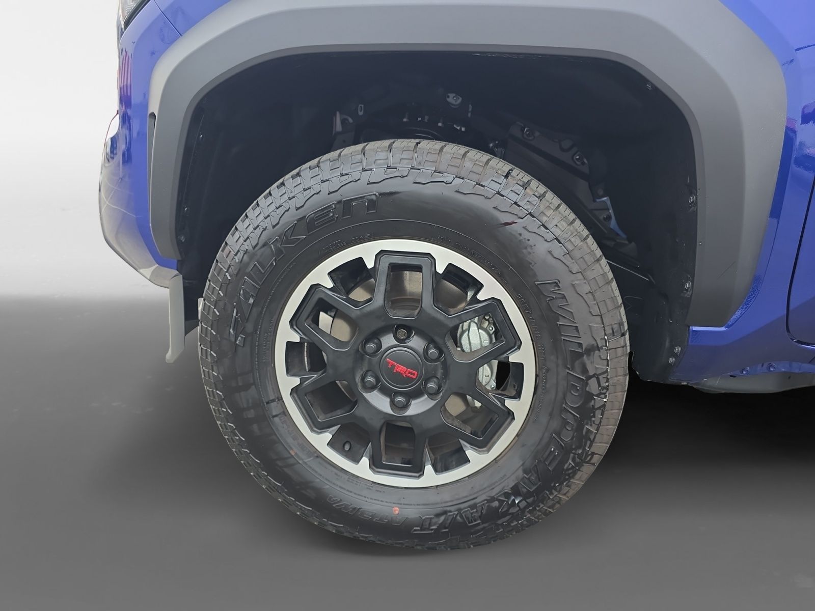 2025 Toyota Tacoma TRD Off Road - Photo 14