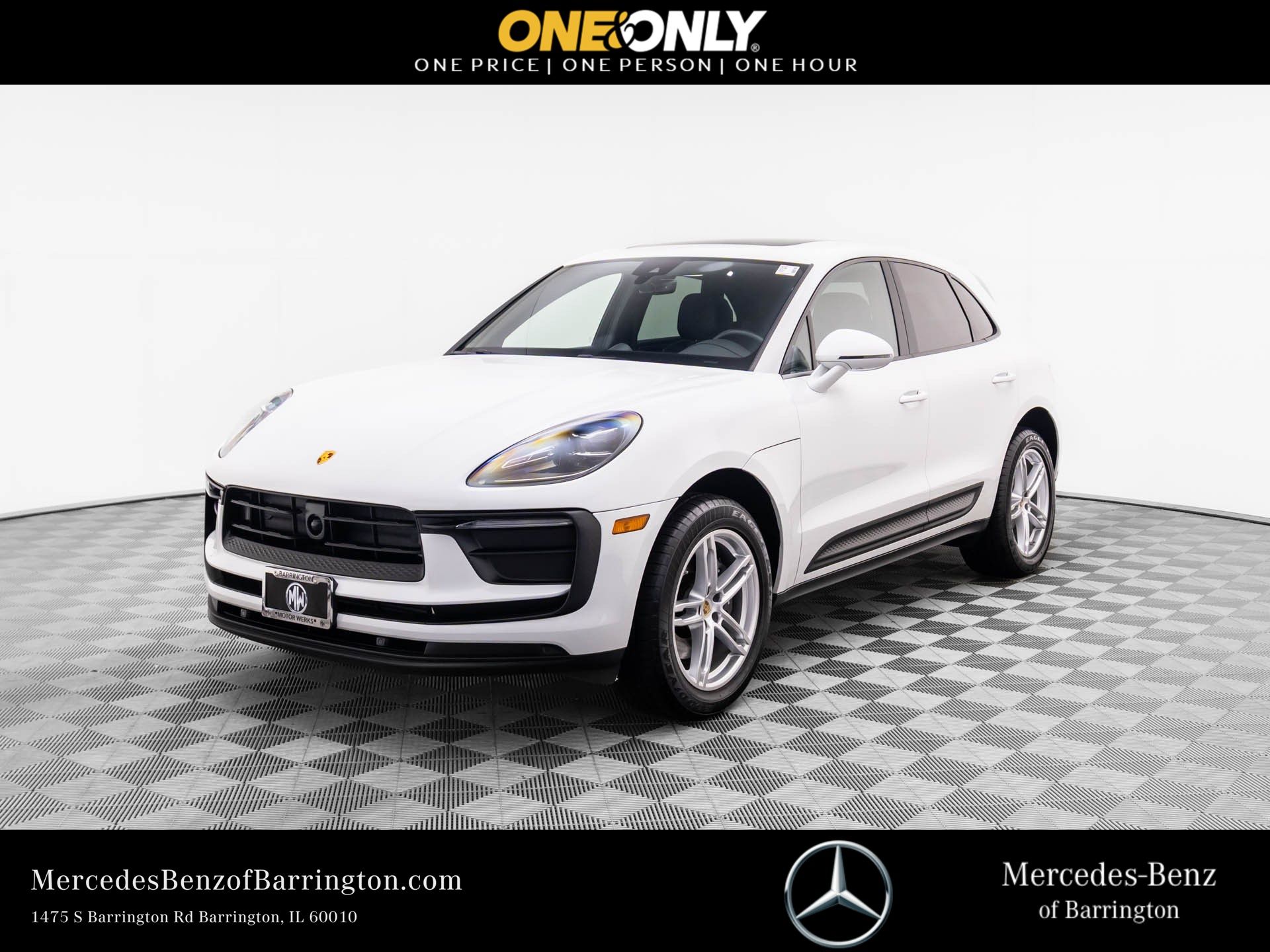 2023 Porsche Macan photo