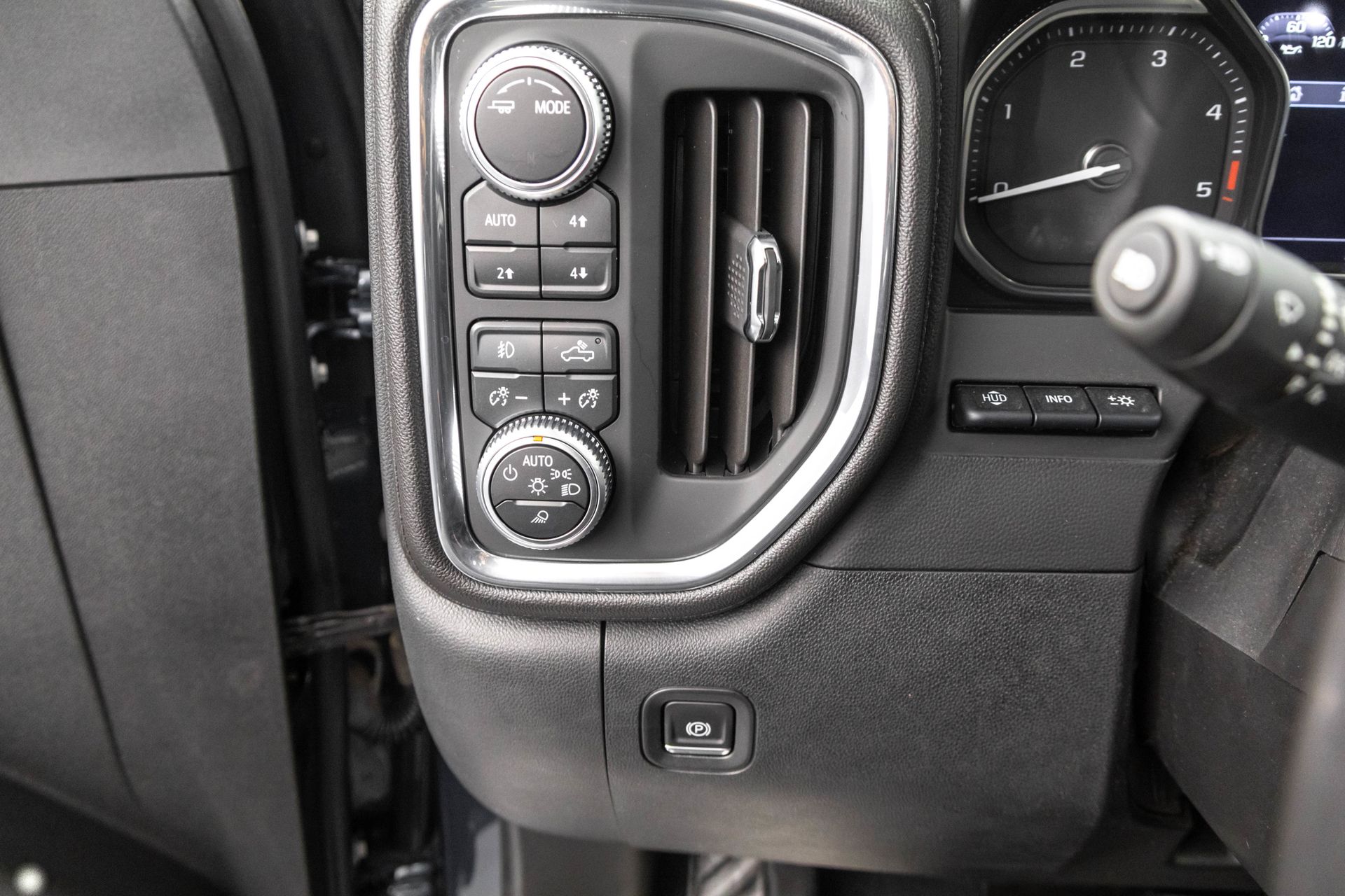 2020 GMC SIERRA - Image 19