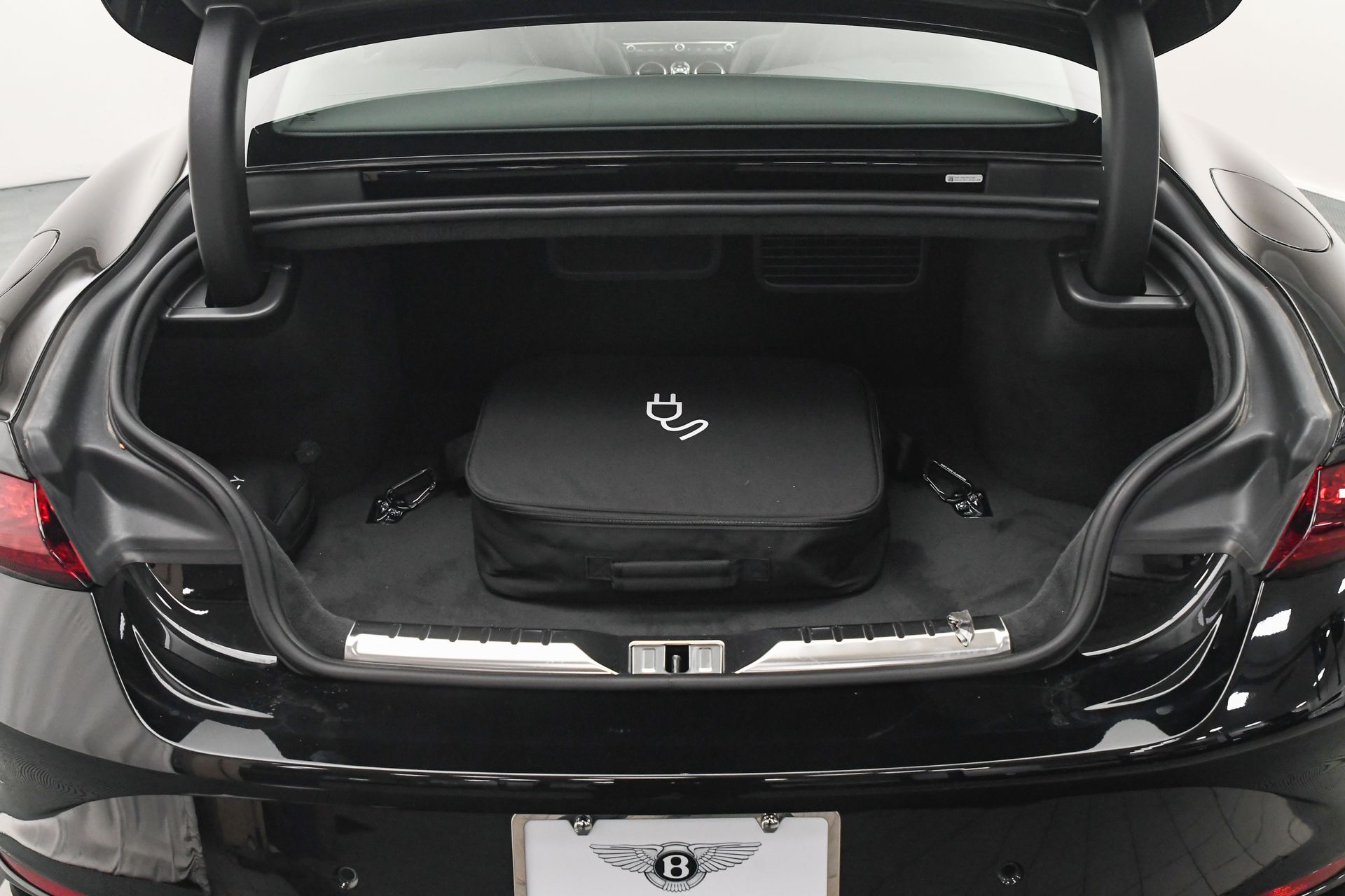 2025 Bentley Continental GT Black Edition - Photo 16