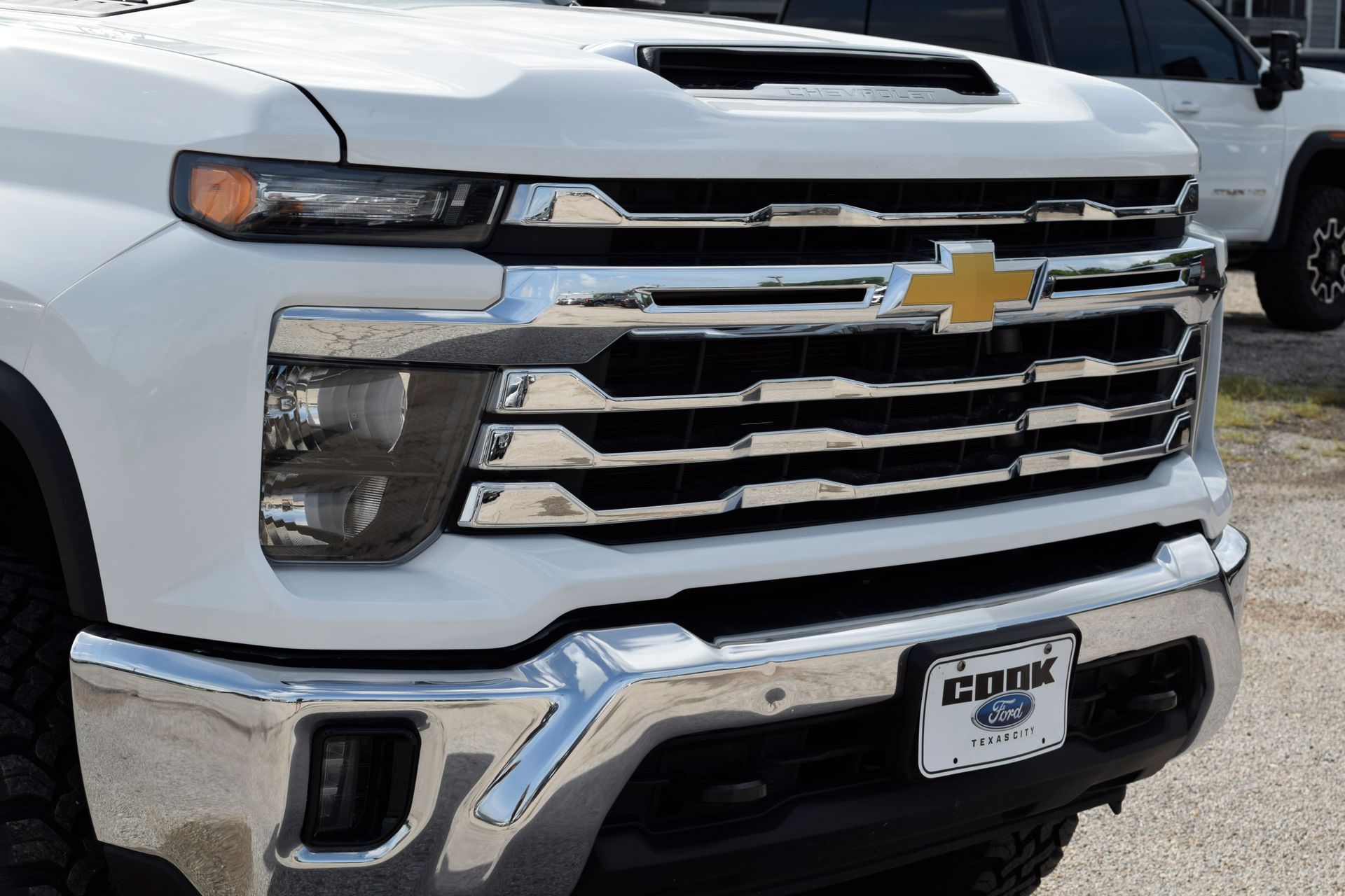 2024 Chevrolet Silverado 2500HD LT White at Traditions Chevrolet