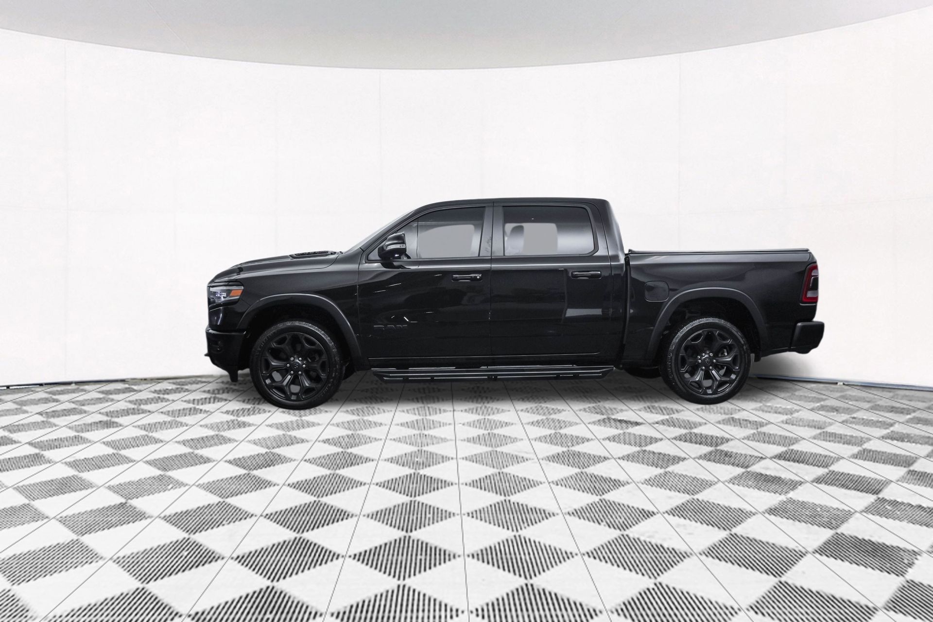 2021 RAM 1500 - Image 14