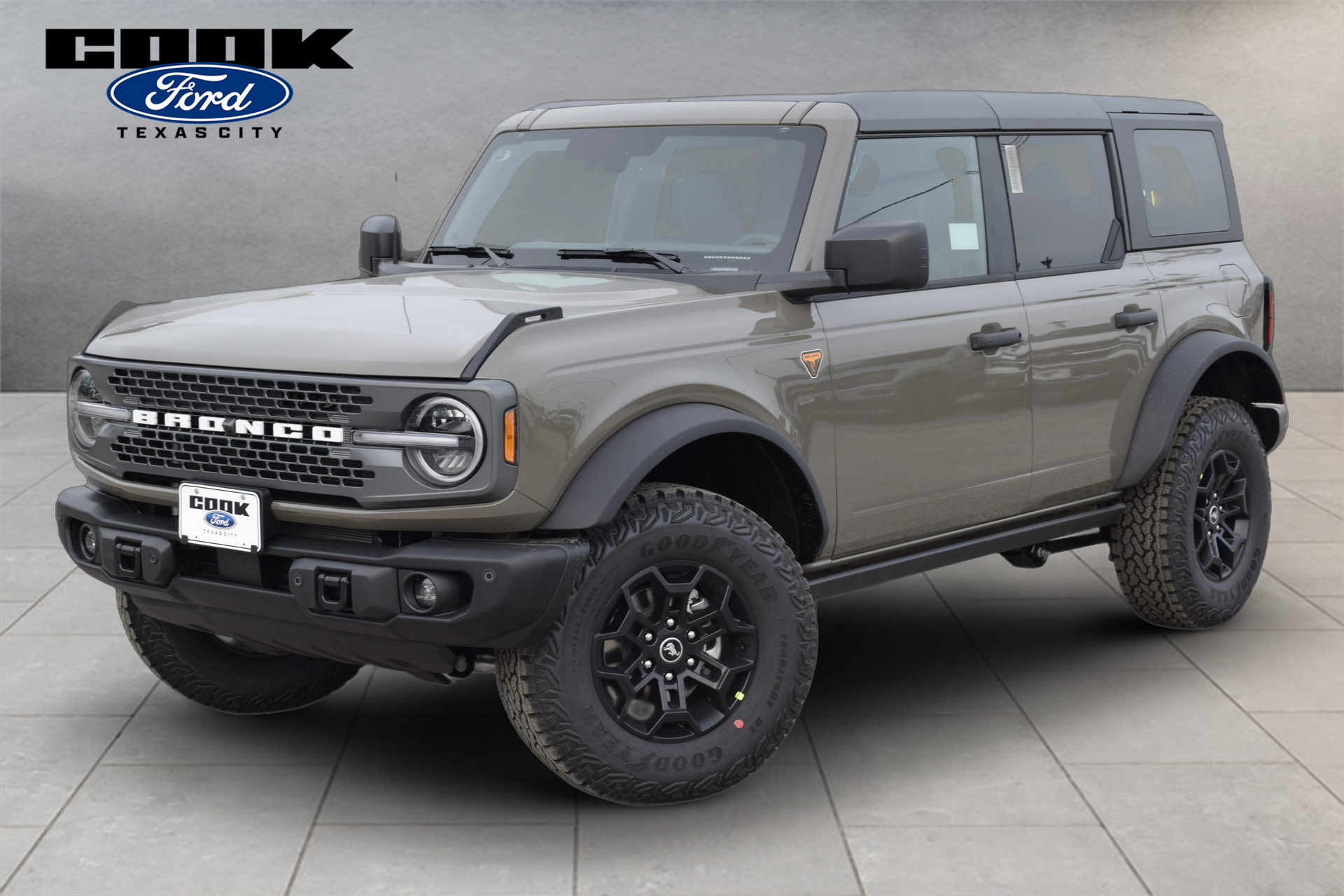 2026 Ford Bronco Badlands Gray at Legacy Ford