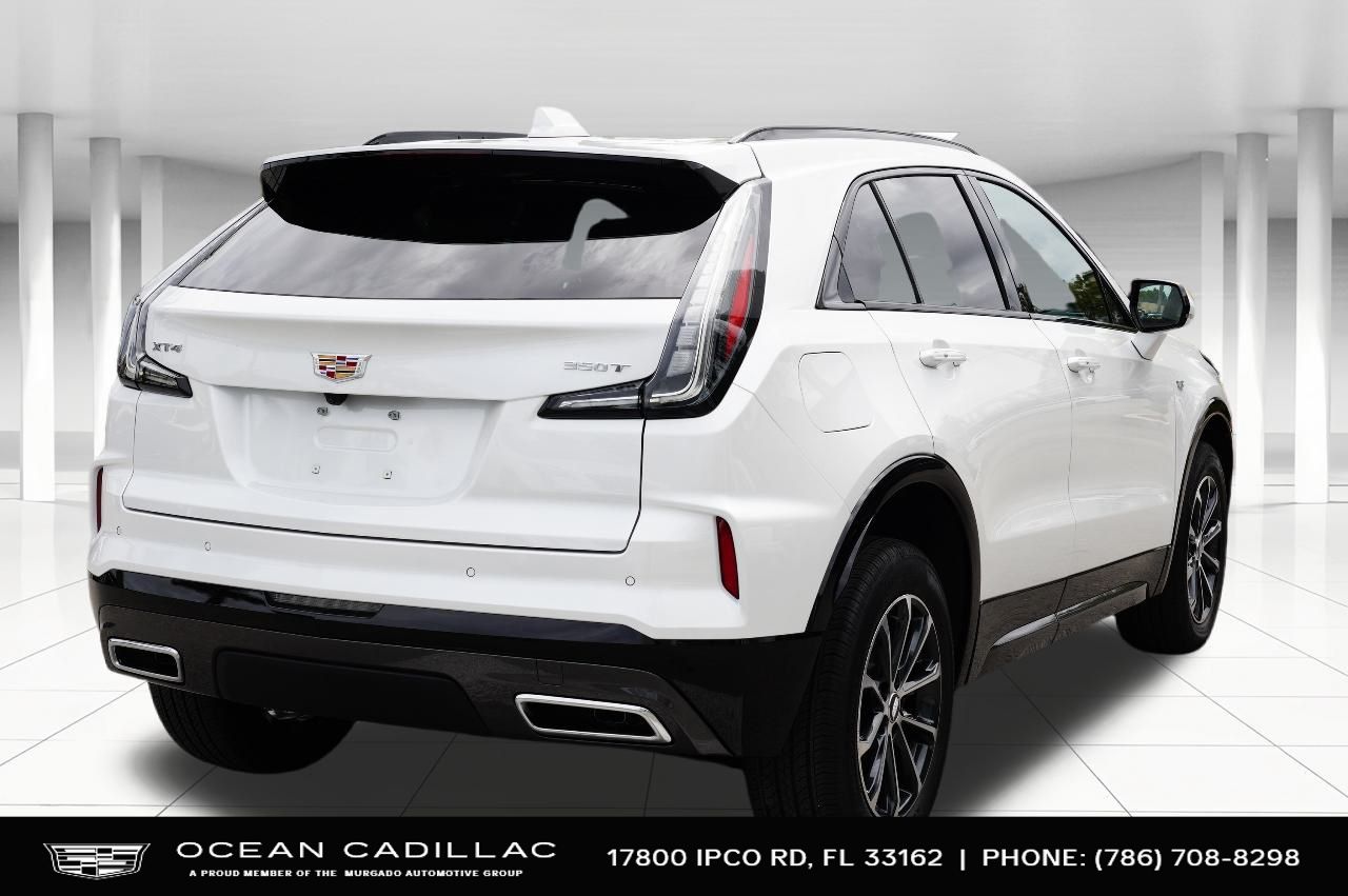 2024 Cadillac XT4 Sport 5