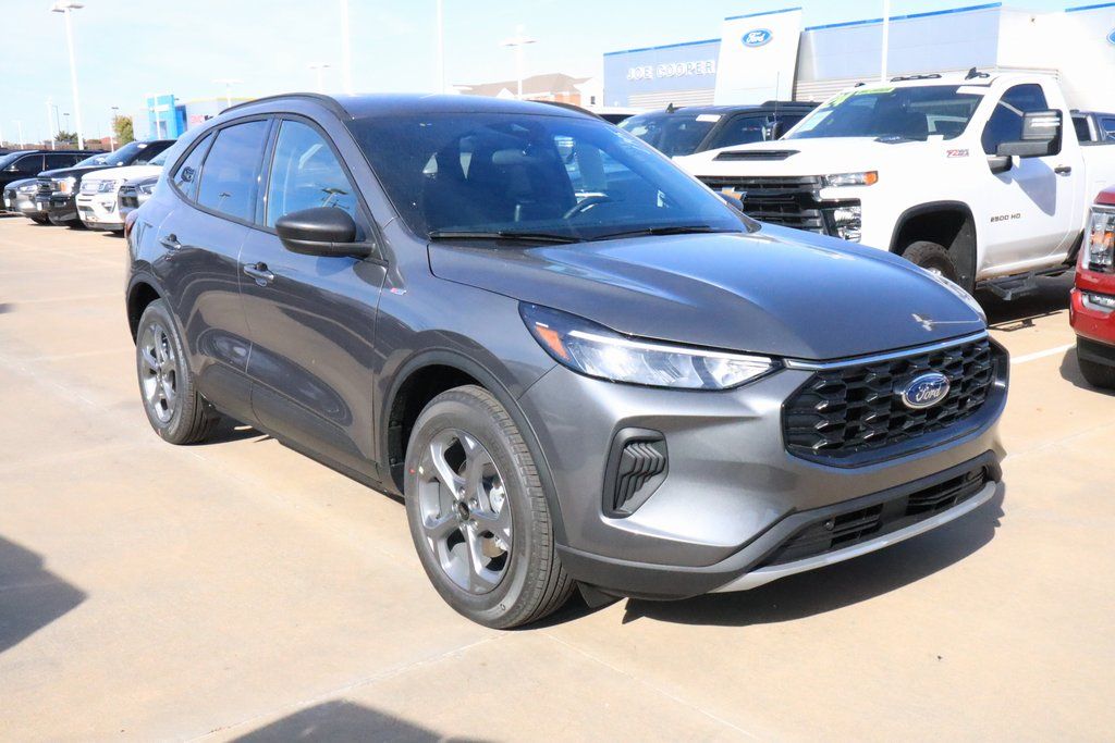 2026 Ford Escape ST-Line FWD