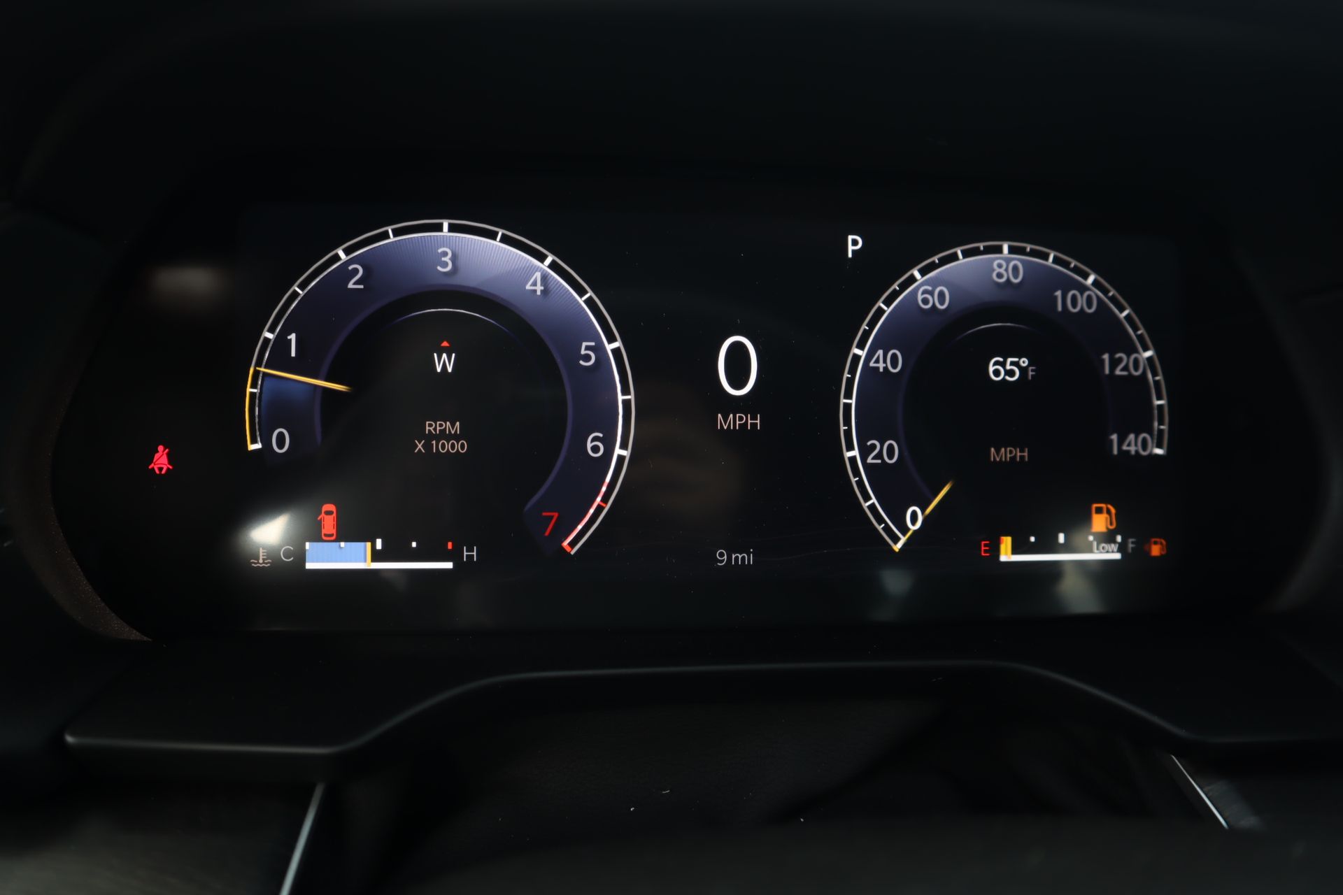 View vehicle photo 4