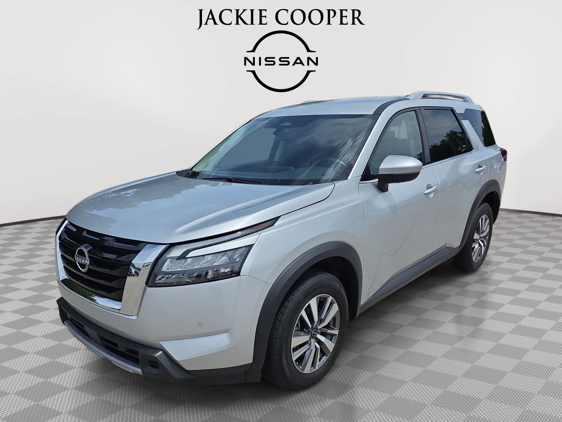 Brilliant Silver Metallic 2025 Nissan Pathfinder SUV / Crossover Front-Wheel Drive 9-Speed Automatic