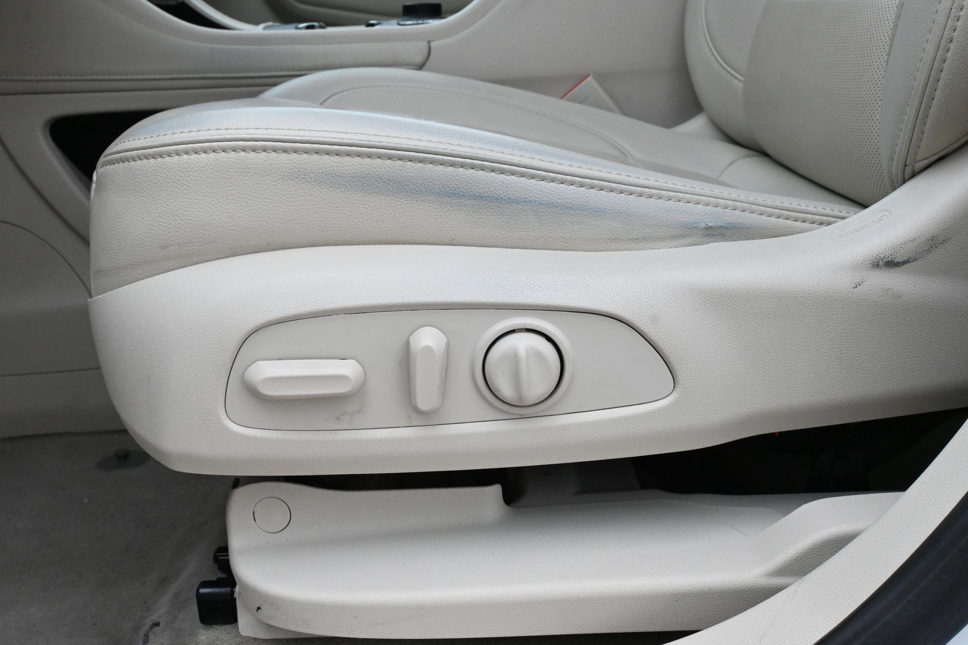 2023 GMC Acadia Denali White at Bayway Cadillac Southwest