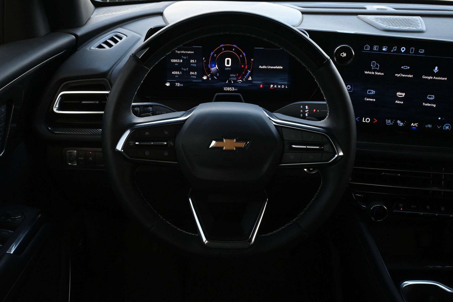 2025 Chevrolet Traverse High Country - 9