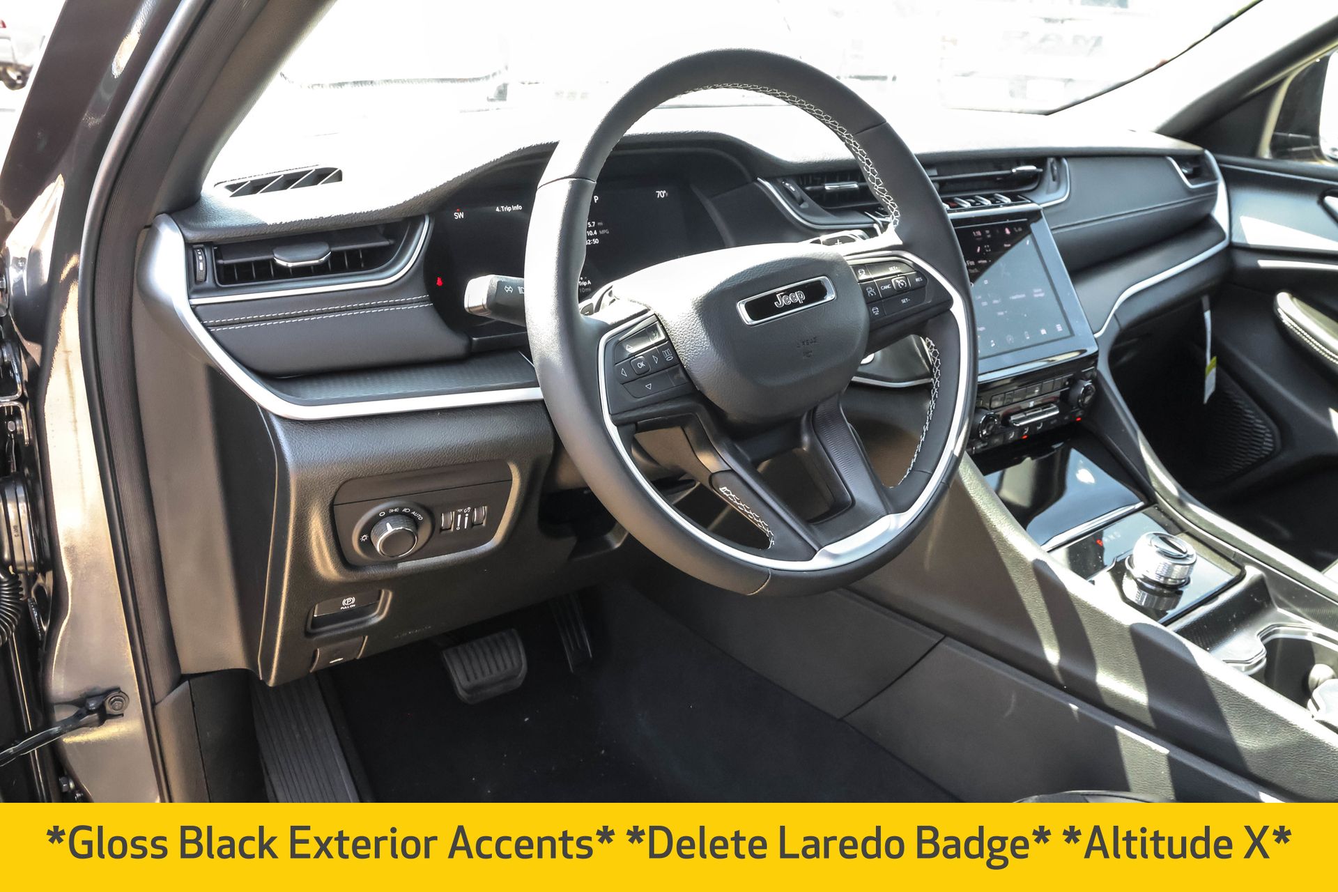 2025 JEEP GRAND CHEROKEE - Image 5
