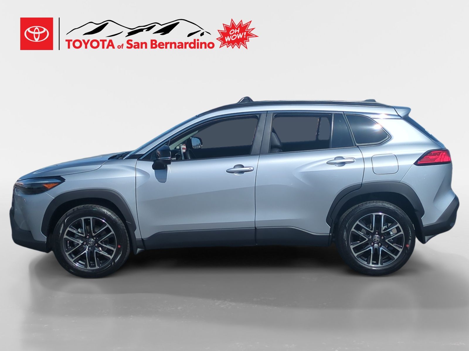 View vehicle photo 2