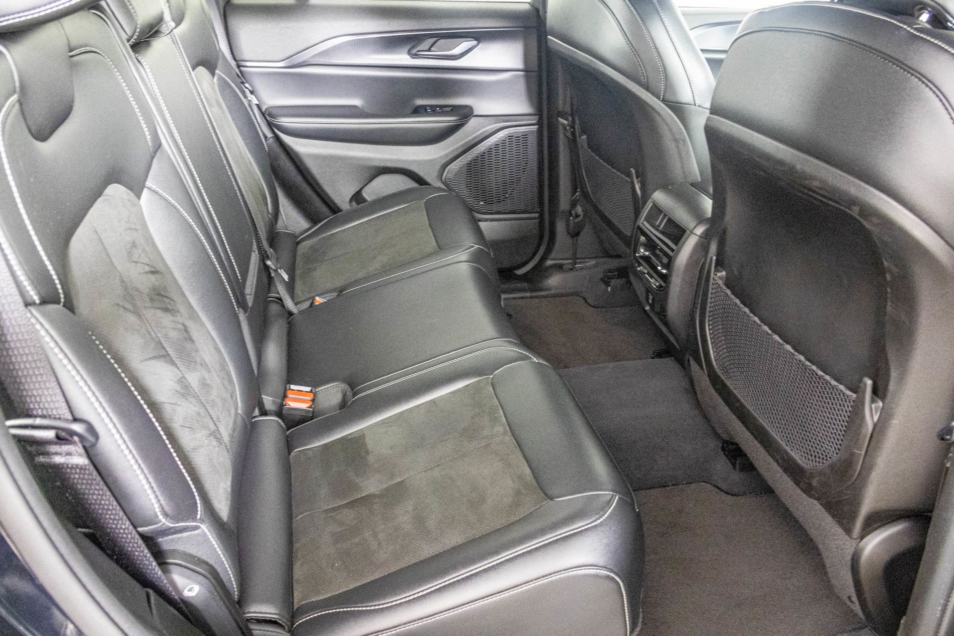 2023 JEEP GRAND CHEROKEE - Image 41