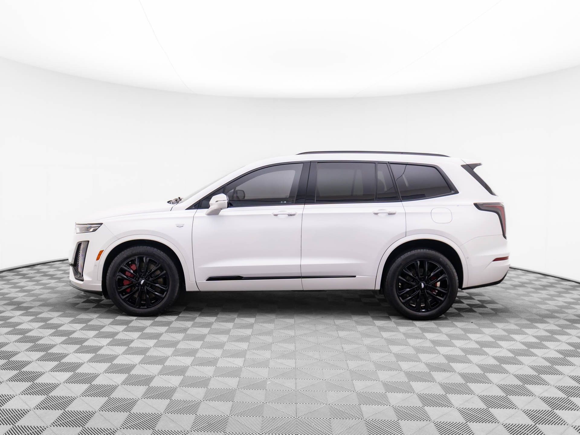 2022 Cadillac XT6 Sport photo