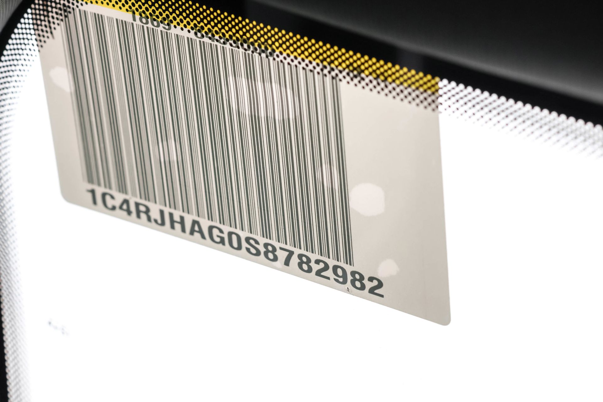 2025 JEEP GRAND CHEROKEE - Image 31