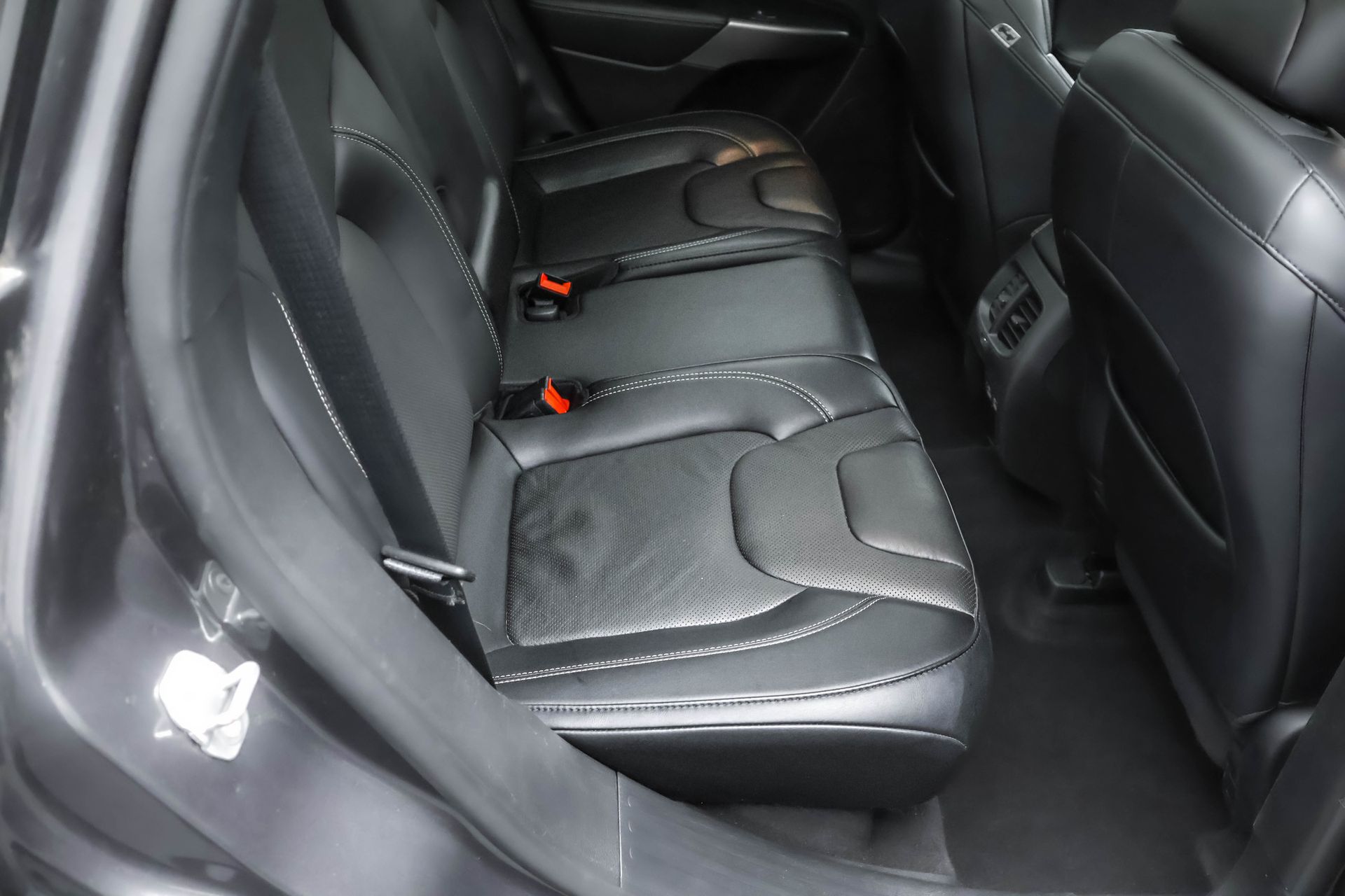 2021 JEEP CHEROKEE - Image 39