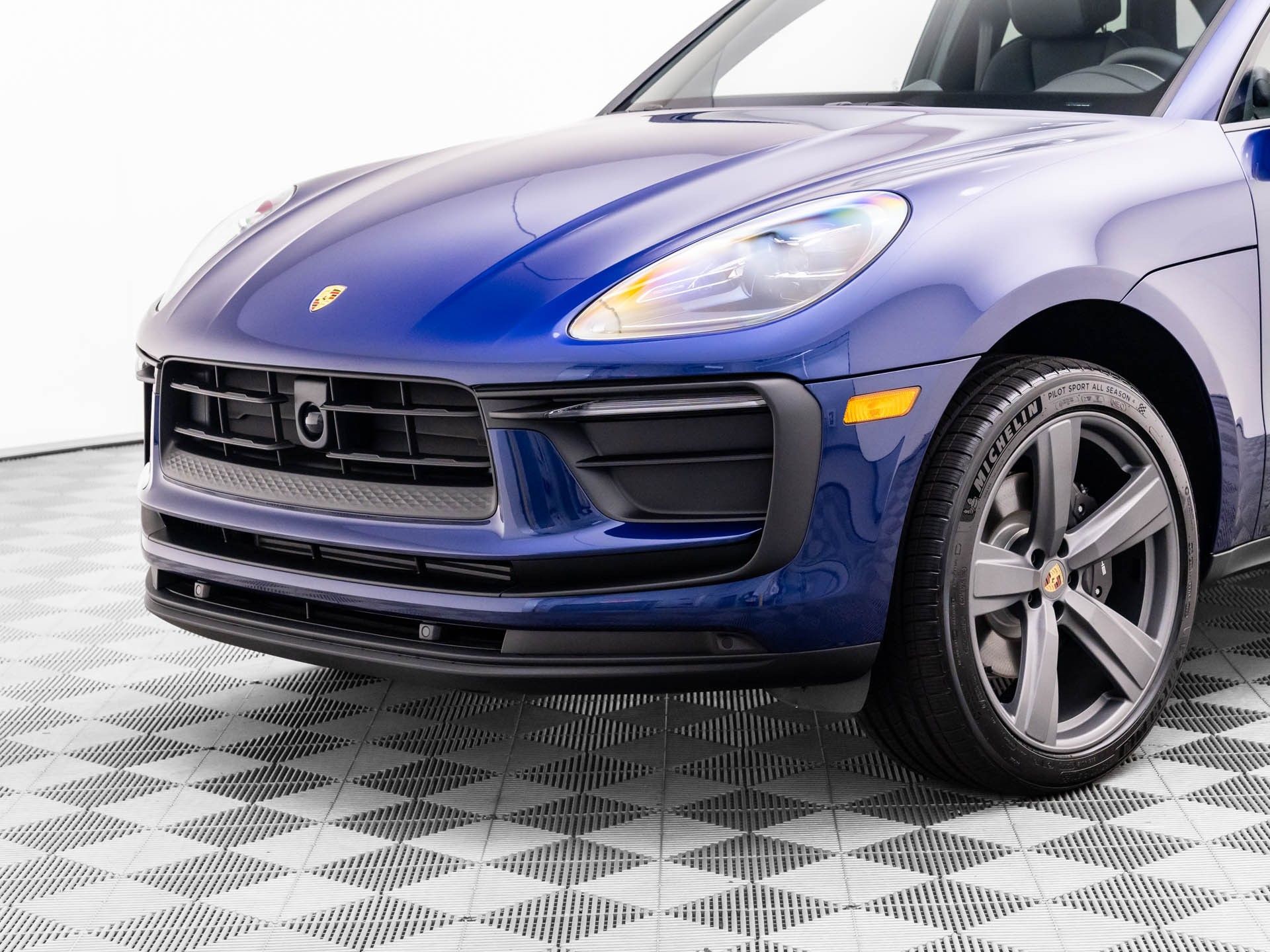 2024 Porsche Macan  photo