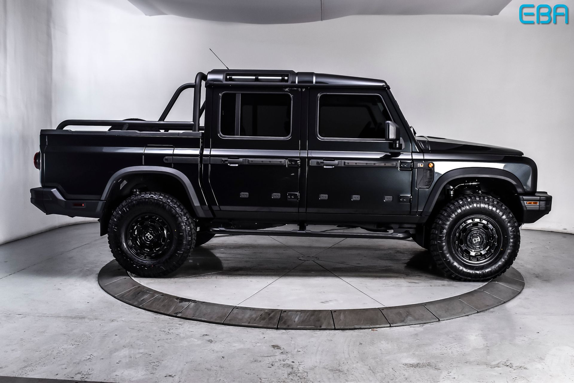 View vehicle photo 7