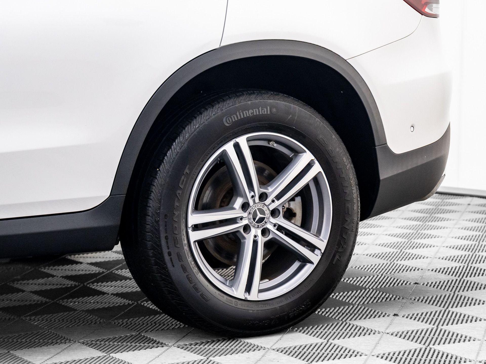 2021 Mercedes-Benz GLC GLC 300 photo