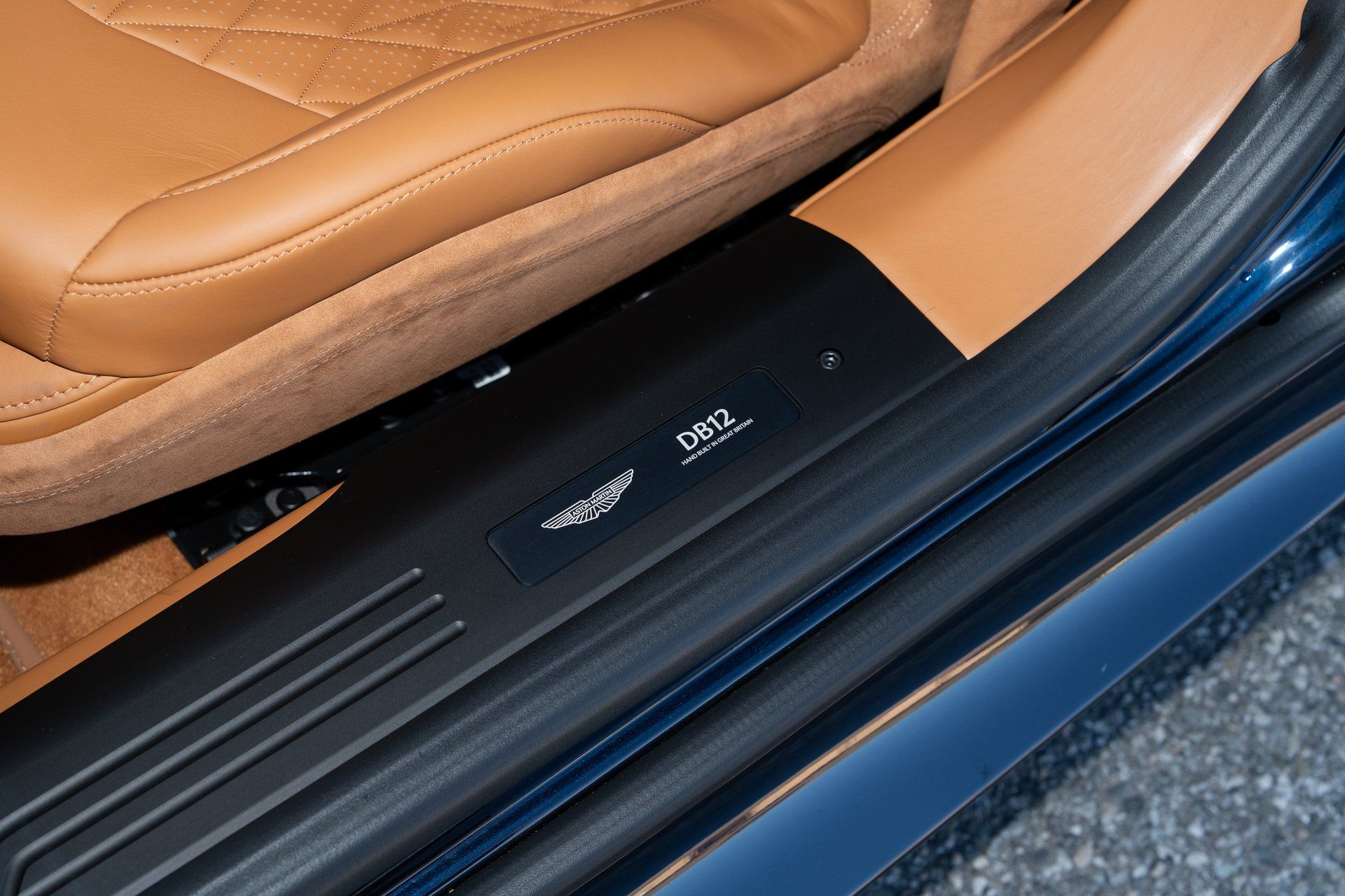 2026 Aston Martin DB12 Base - Photo 18