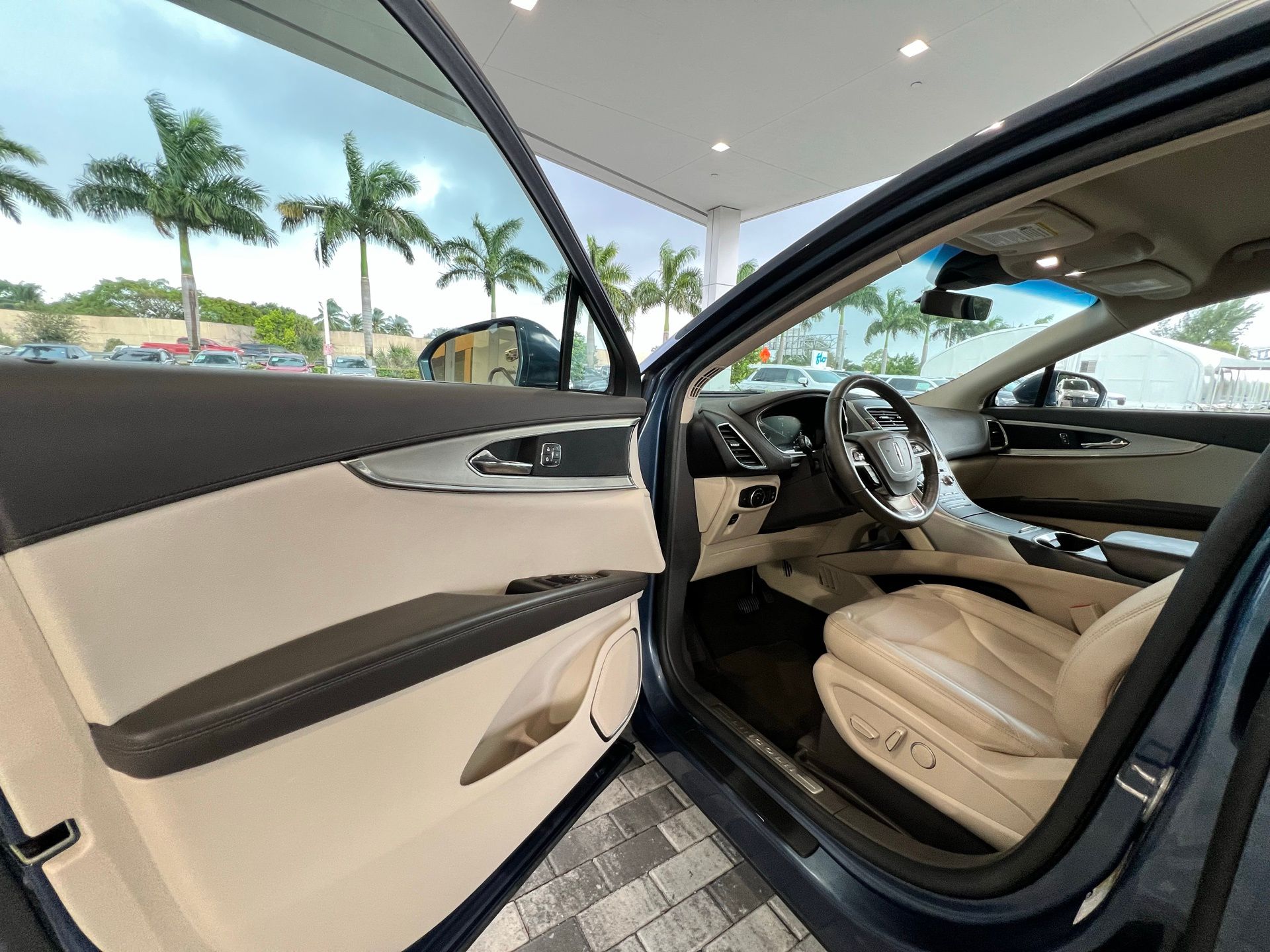 2019 Lincoln Nautilus Standard 3