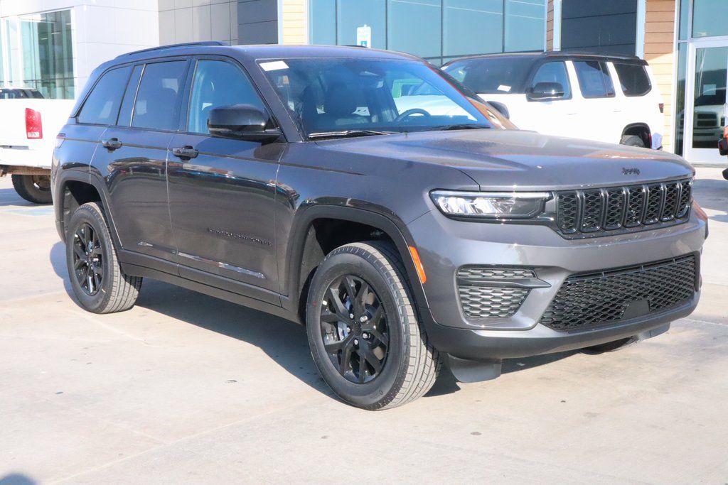 2025 Jeep Grand Cherokee Altitude X RWD