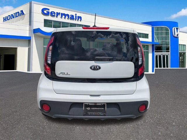 Used 2018 Clear White Kia Base image 6