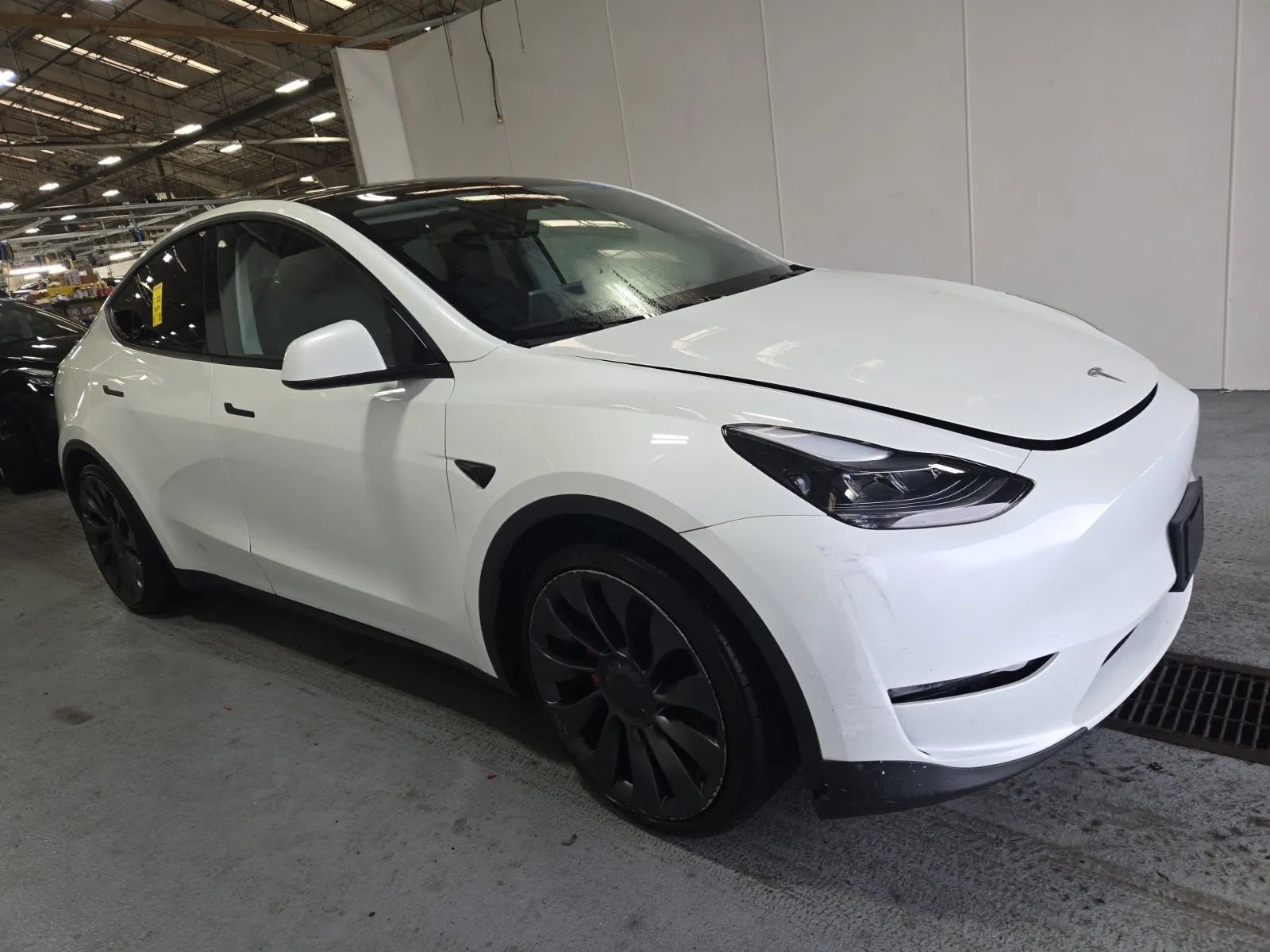 2023 Tesla Model Y Performance AWD