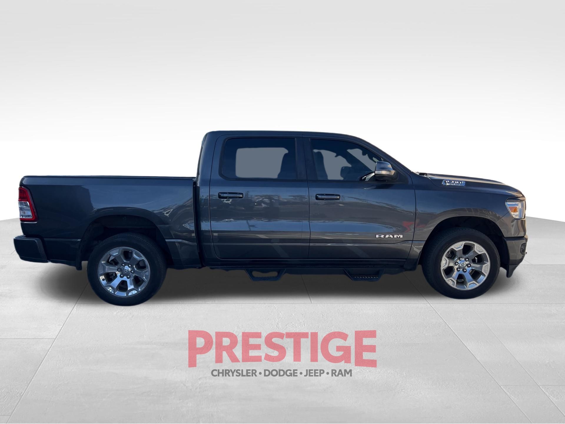 View vehicle photo 7