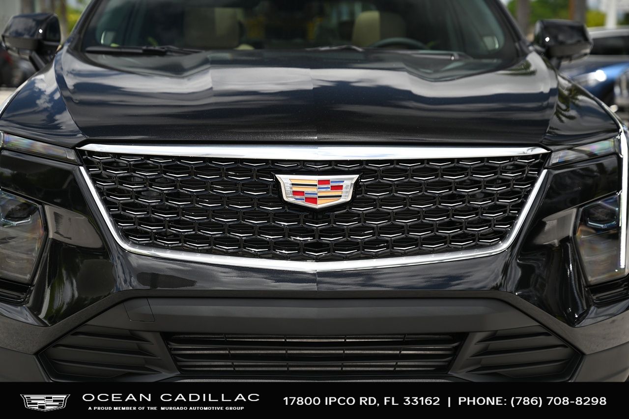 2024 Cadillac XT4 Luxury 9