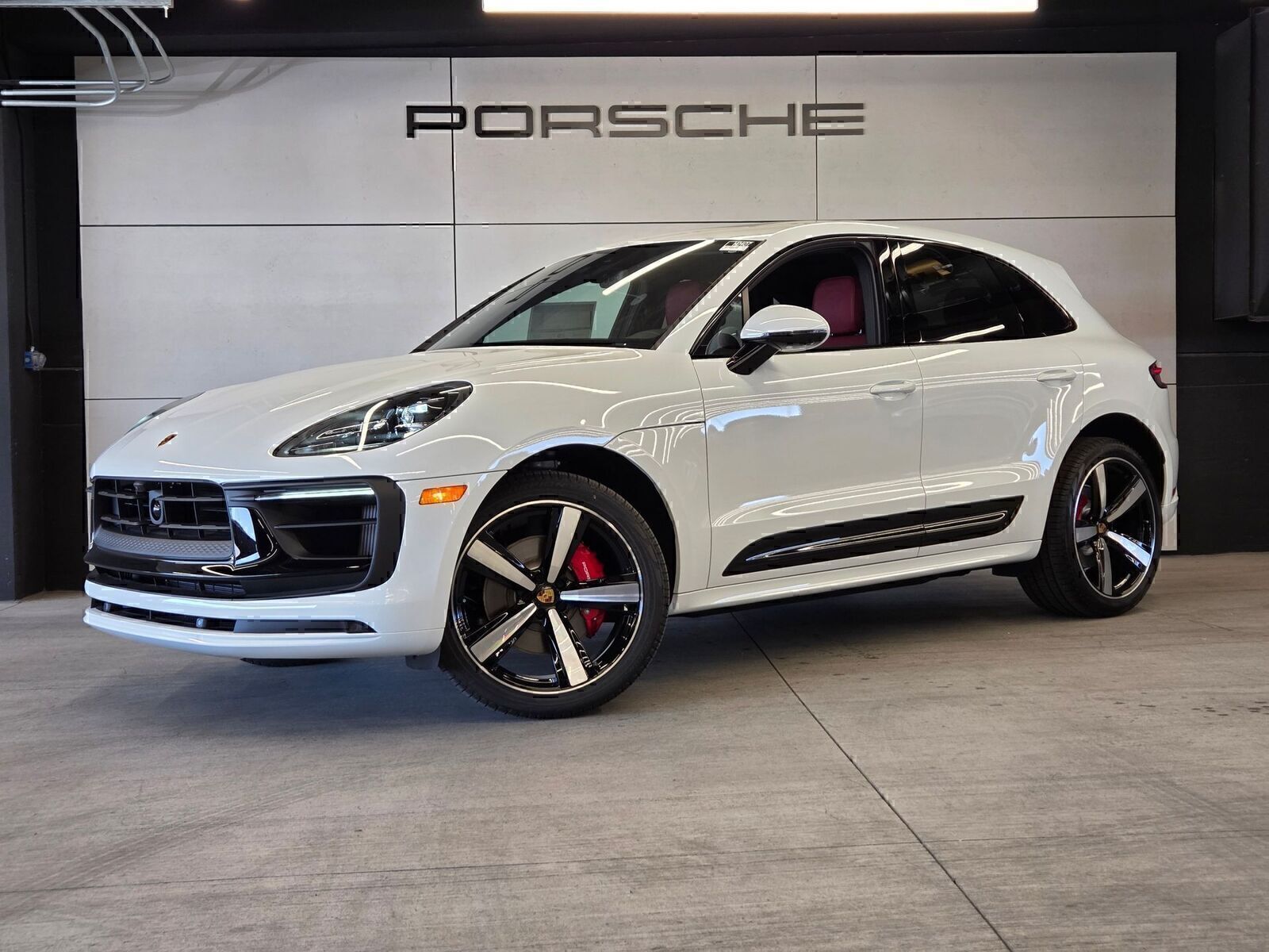2026 Porsche Macan S AWD