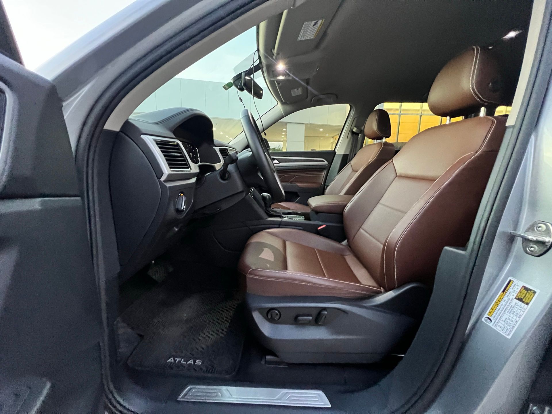 2022 Volkswagen Atlas 3.6L V6 SE w/Technology 5