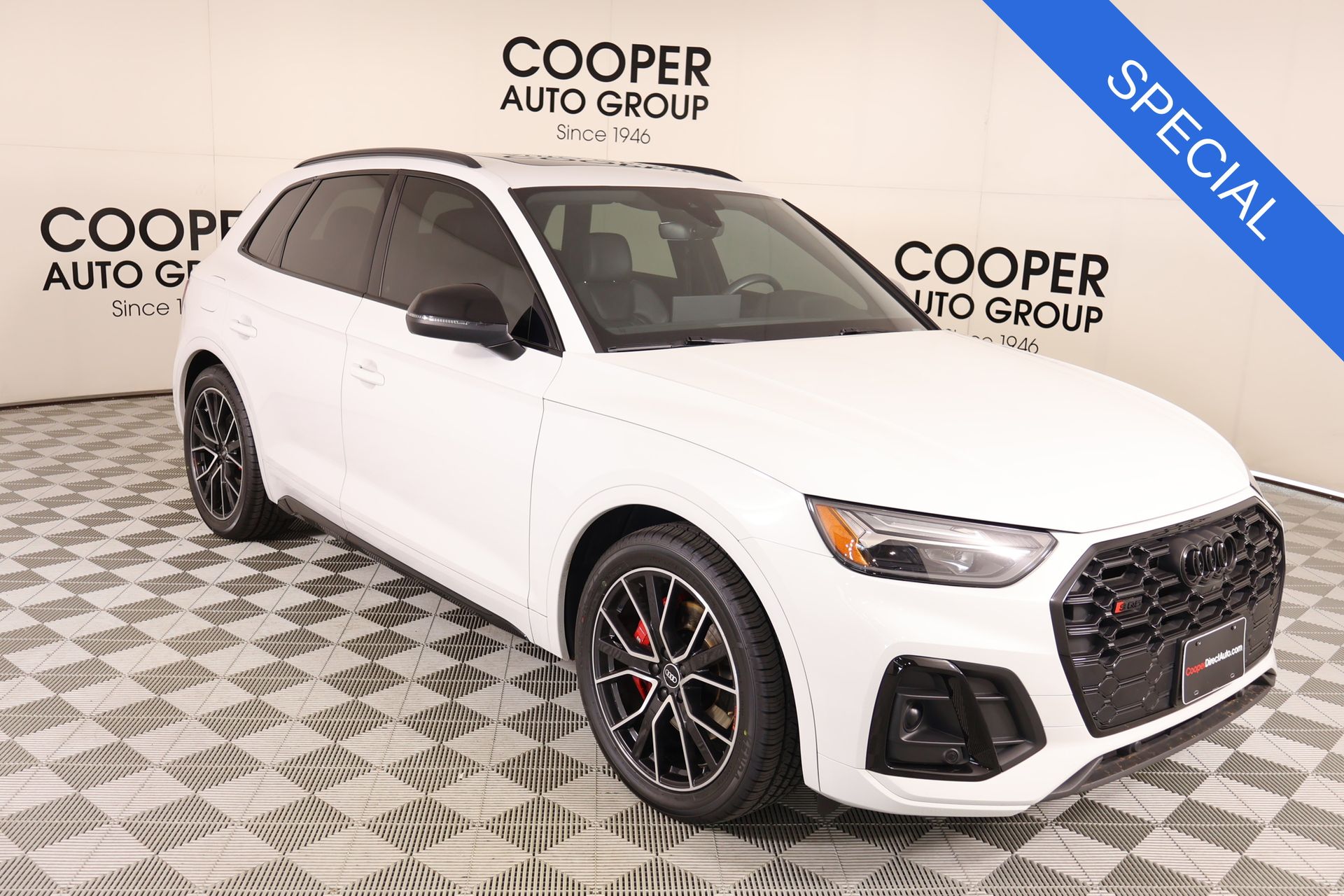Glacier White 2022 Audi SQ5 SUV / Crossover All-Wheel Drive 8-Speed Automatic