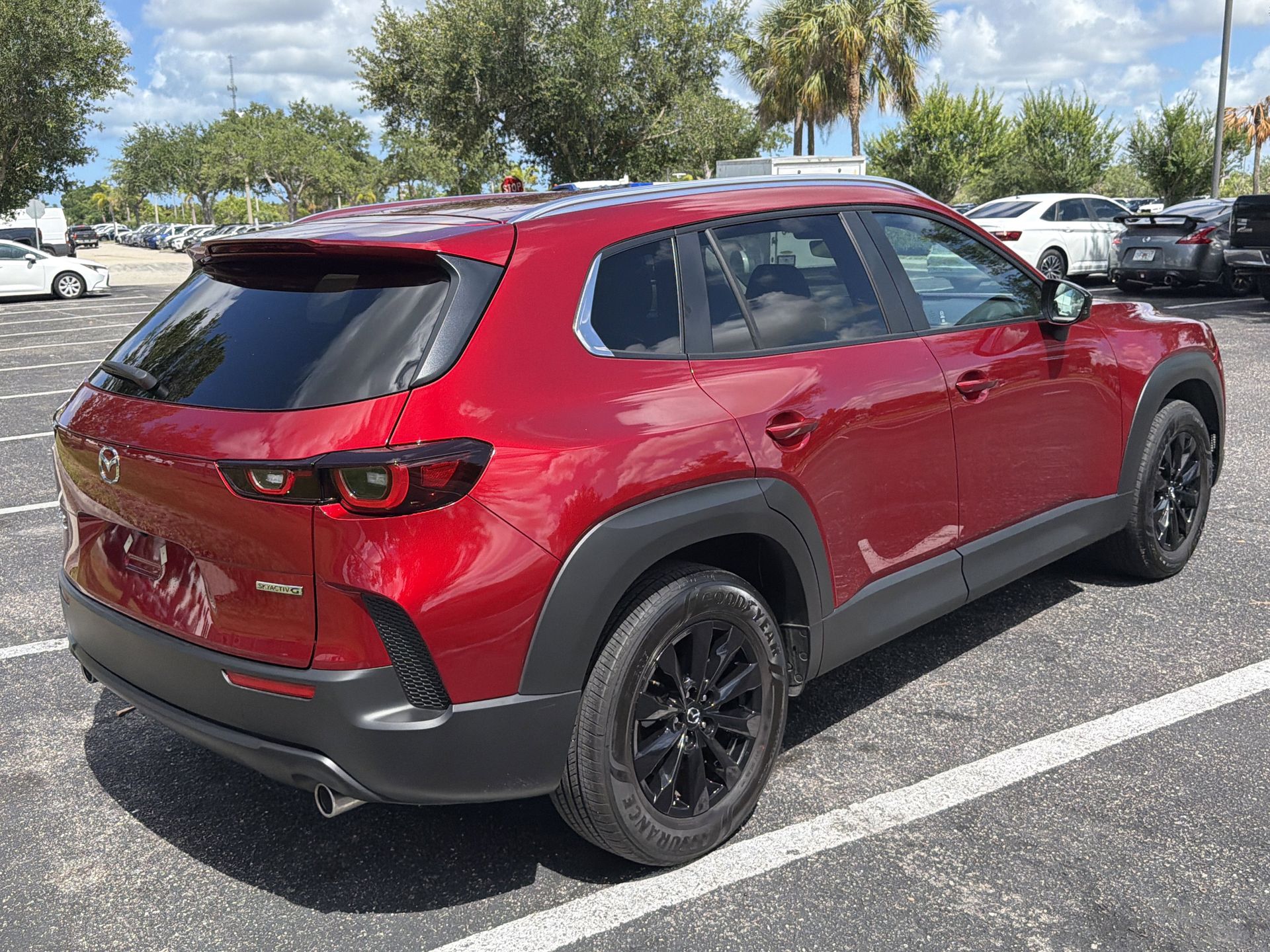 View vehicle photo 4