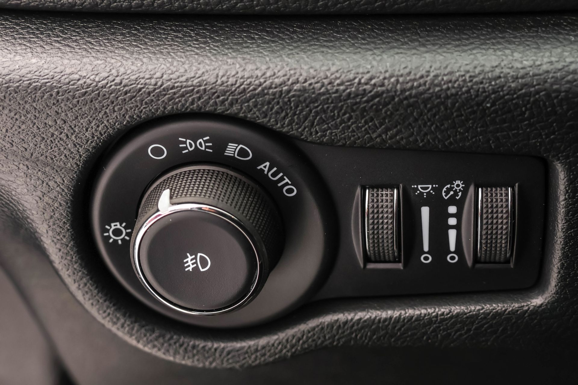 2026 CHRYSLER PACIFICA - Image 30