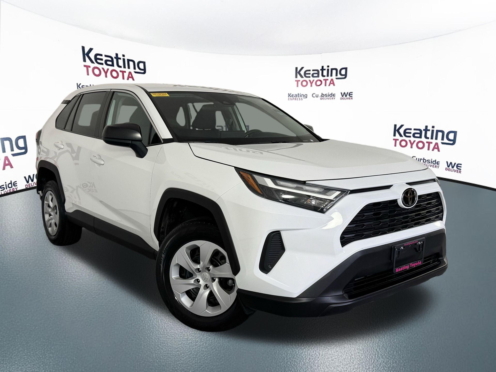 View vehicle photo 3