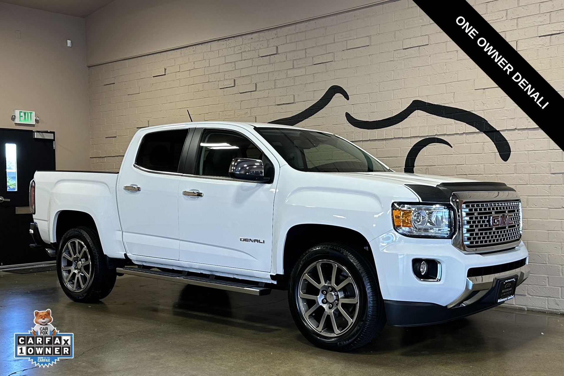 Summit White 2019 GMC Canyon Pickup Truck Four-Wheel Drive 8-Speed Automatic