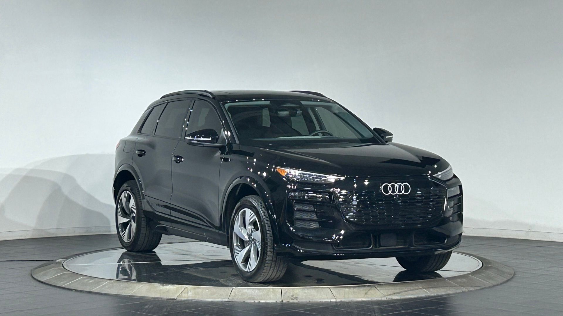 Used 2025 Audi Q6 e-tron Prestige with VIN WA134BGF5SA036314 for sale in Chicago, IL