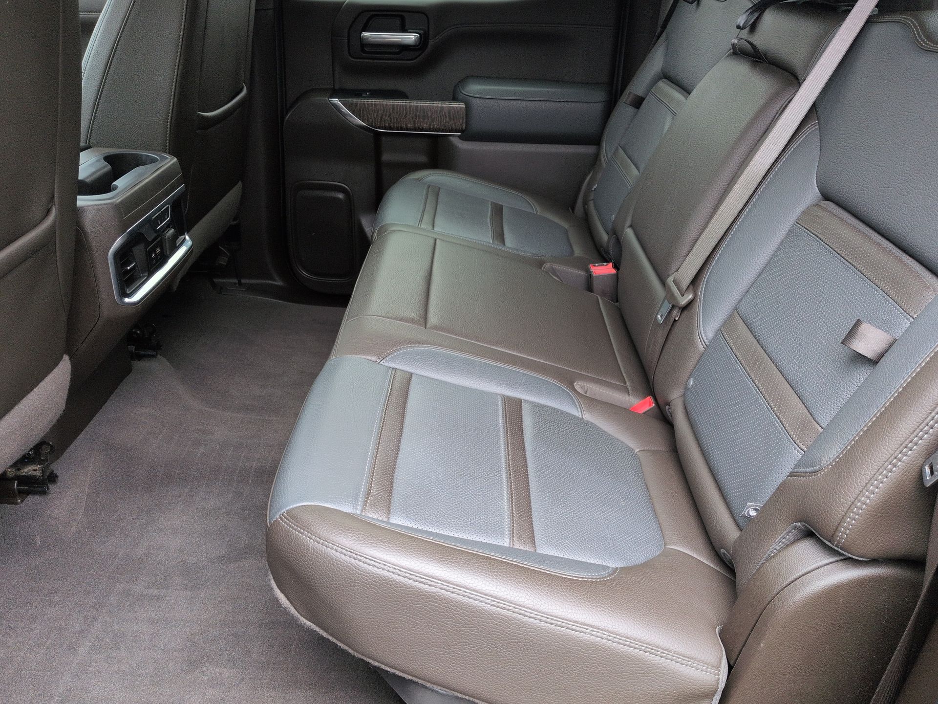 used 2019 GMC Sierra 1500 car, priced at $33,838