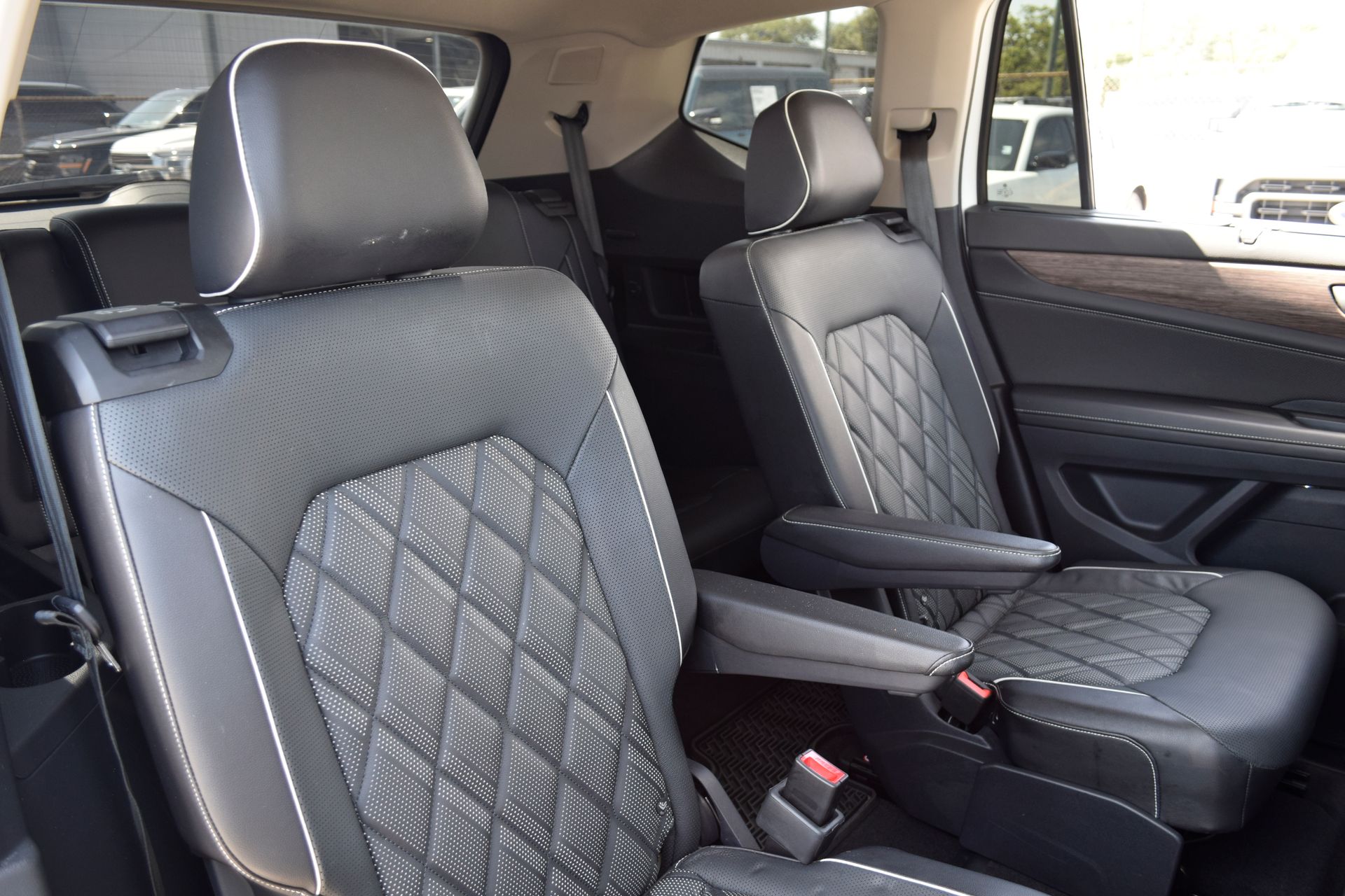 2024 Volkswagen Atlas 2.0T SEL Premium R-Line White at Don McGill Toyota