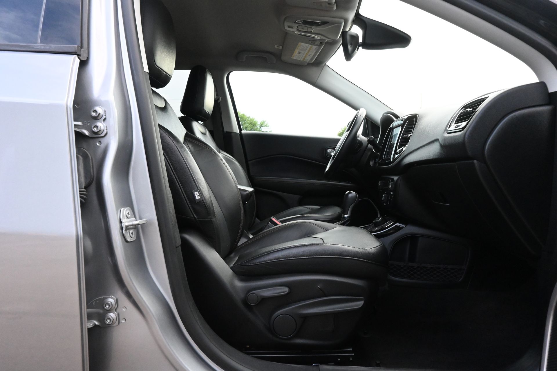 2018 Jeep Compass Limited Silver at Bravo Nissan
