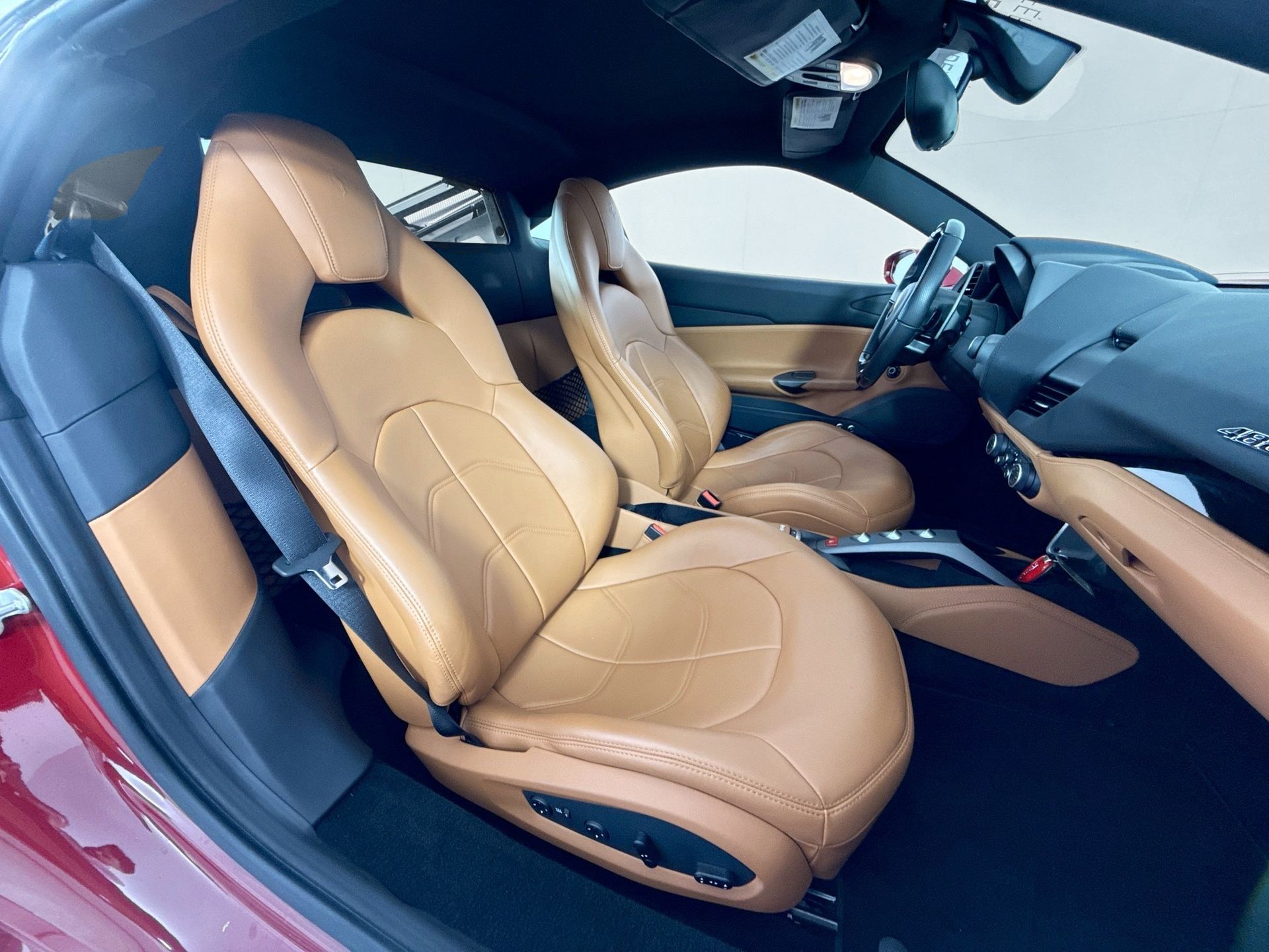Certified Used 2019 Rosso Mugello Ferrari Base image 21