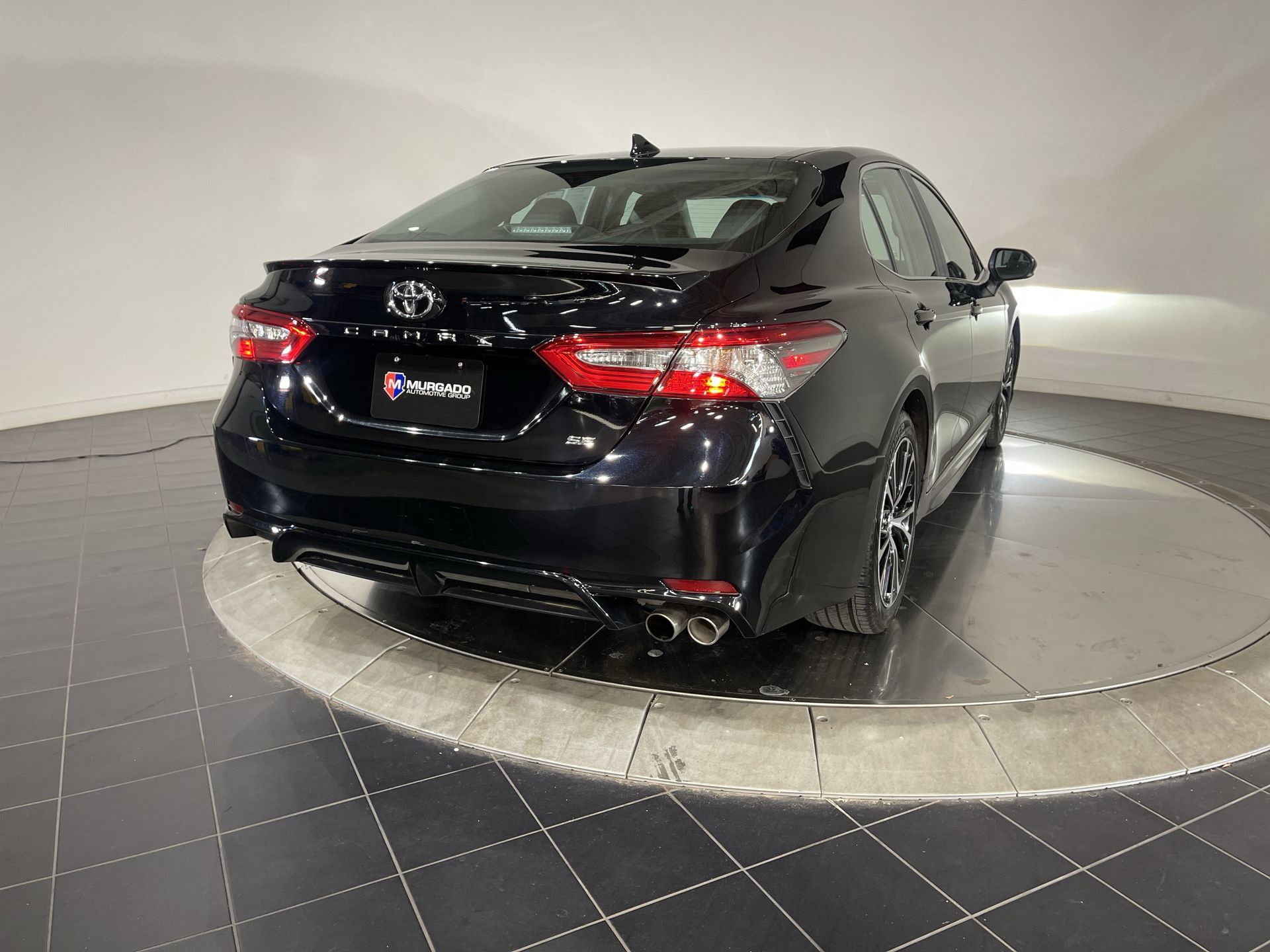 2018 Toyota Camry SE 42