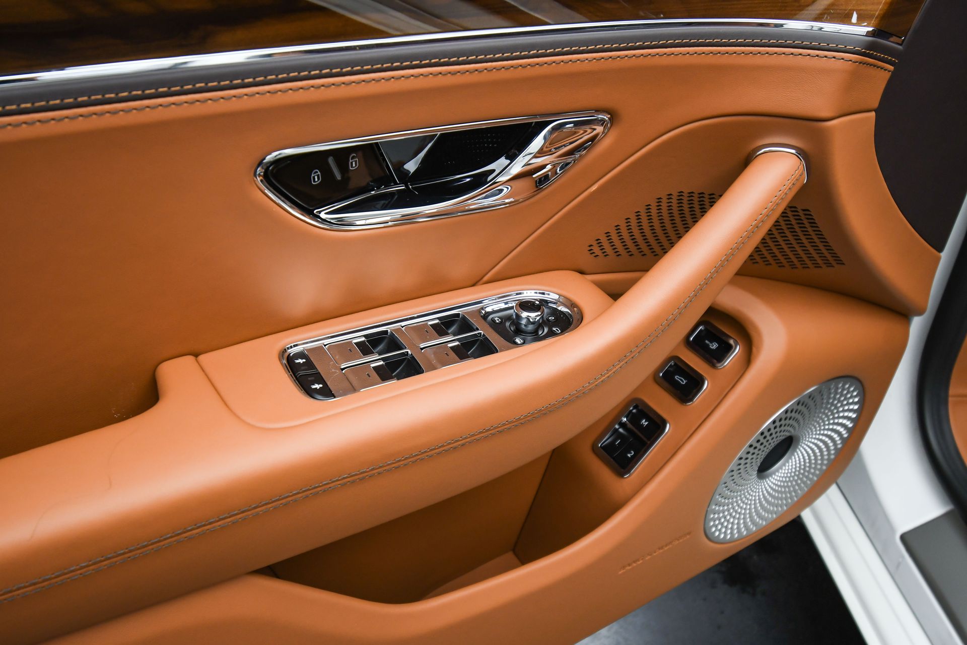 2026 Bentley Flying Spur - Photo 41