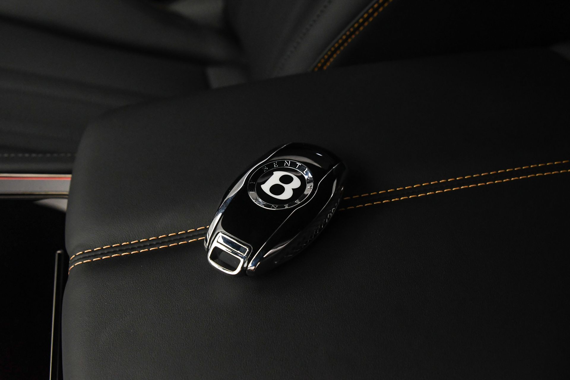 2025 Bentley Continental GT Black Edition - Photo 26