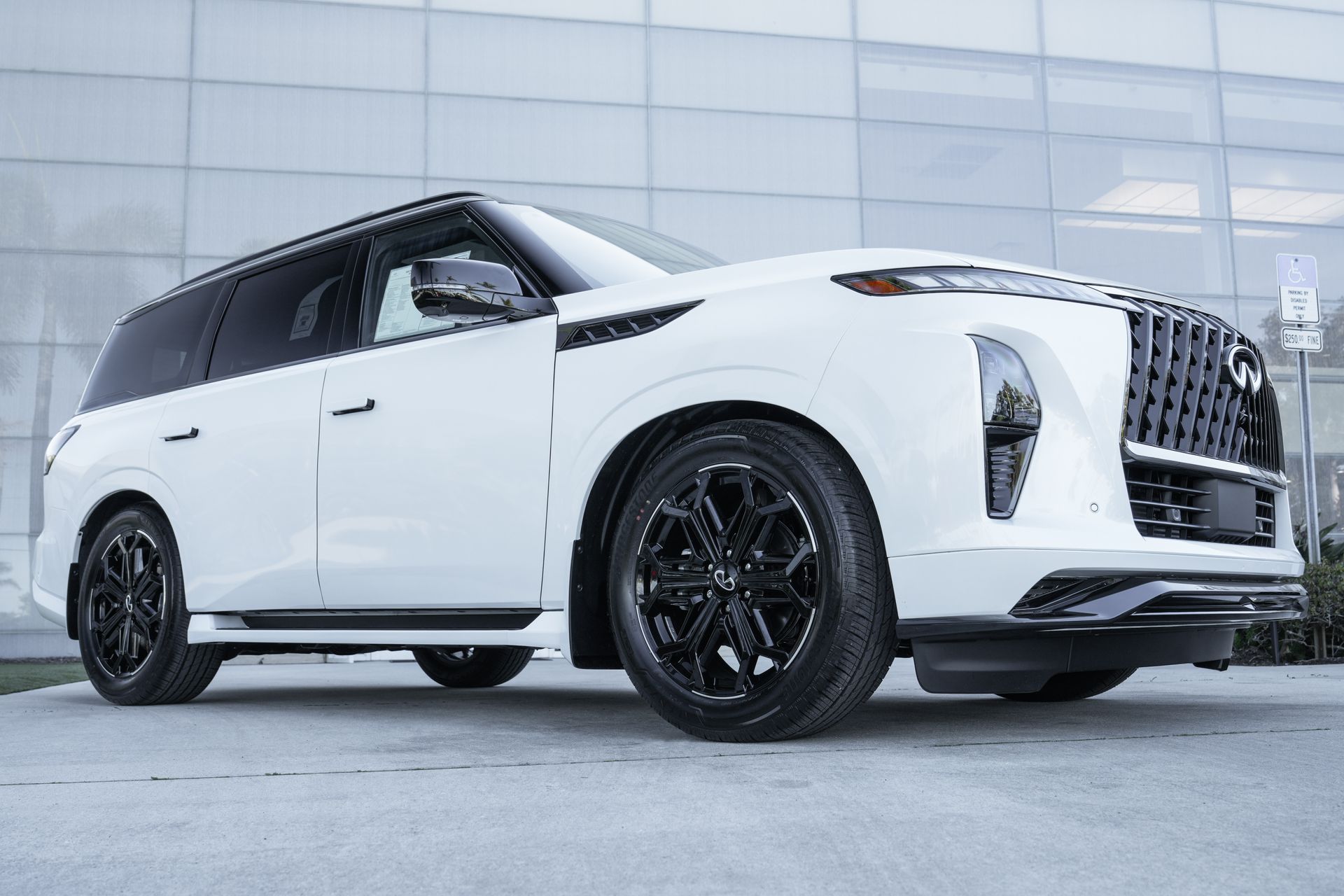 2026 INFINITI QX80 SPORT