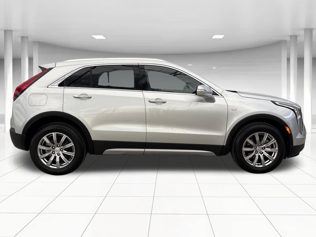 2022 Cadillac XT4 Premium Luxury 7